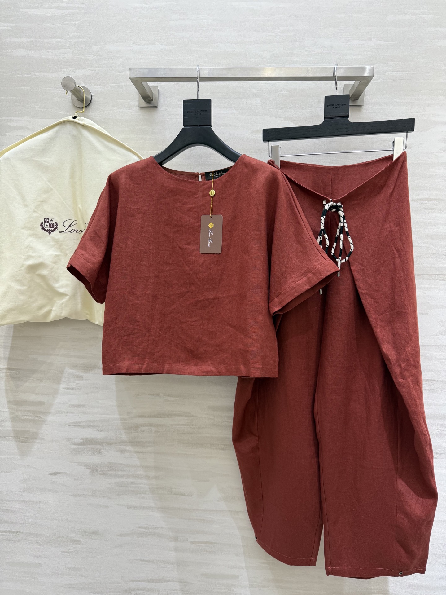 NO:328494,#LP Old Qian Style Vacation Series Linen Set Lazy and Casual High-end!  Customized pure linen fabric High quality Spot first-time sizeS/M/L (size s size 118, 53 length, trousers waist 70, trousers length 101), loro piana, alexander wang19860909#LP老钱风 度假系列亚麻套装 慵懒休闲高级！定制纯亚麻面料 高品质 现货首发sizeS/M/L（s码胸围118,衣长53,裤子腰围70,裤长101）,,loro piana,alexander wang,Women's clothing