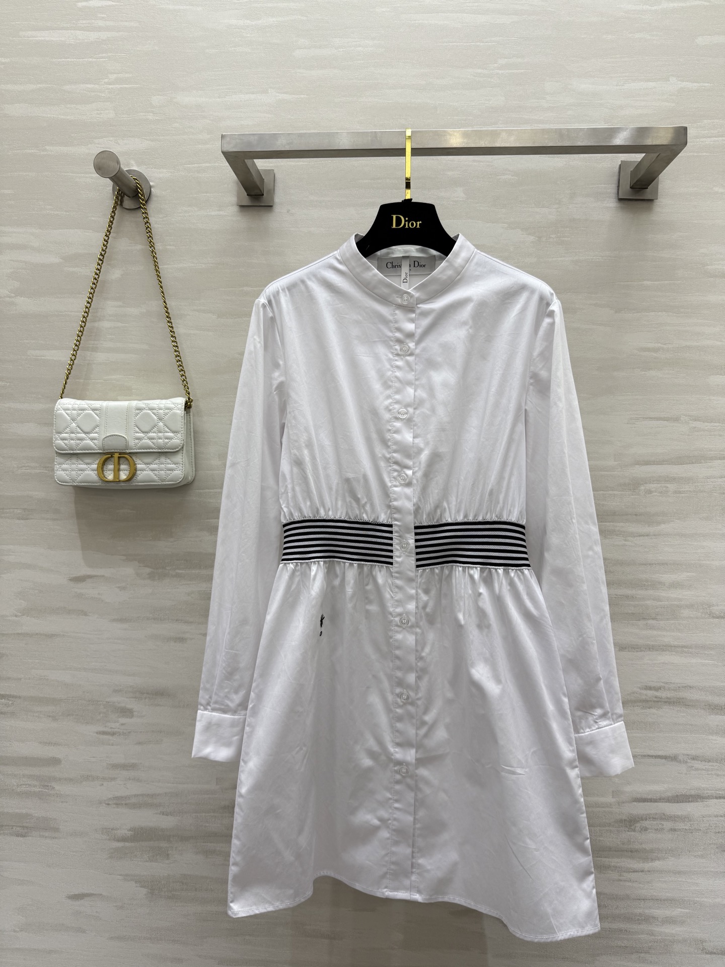 NO:332014,#DIO new round neck shirt dress, high quality customization, spot first-time size36/38/40 (36 size shoulder width 37, bust 90, length 85),,dior, skirts,alexander wang19860909#DIO新款圆领衬衣裙 高品质定制 现货首发size36/38/40（36码肩宽37,胸围90,衣长85）,,dior,skirts,alexander wang,Women's clothing