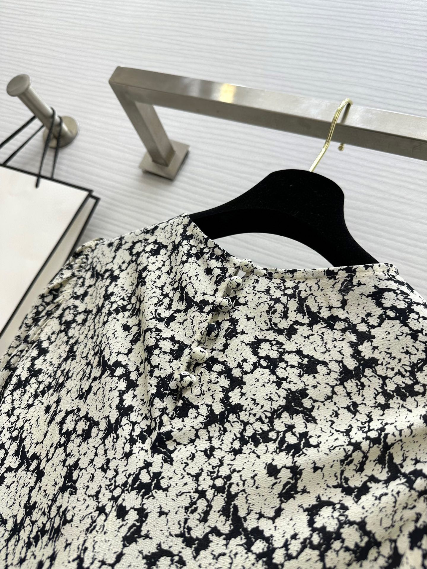 Elegant Floral Print Bubble Sleeve Midi Dress for Women, Chic & Comfortable 10 i1746972450920 1151 0 8