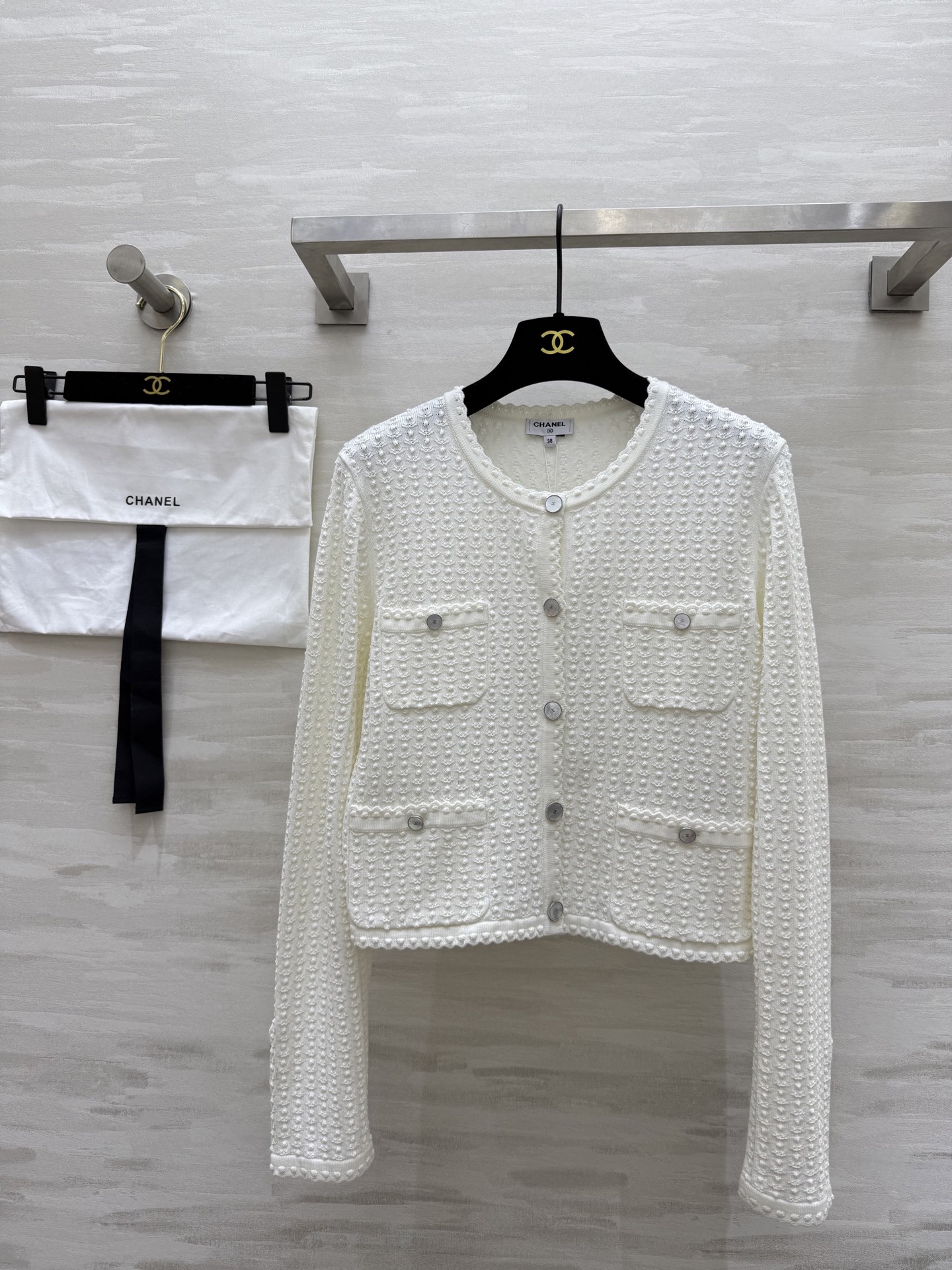 NO:333102,#ChaneP three-dimensional pattern pure desire cardigan jacket Original development High-quality customization Spot first-time size36/38/40 (), Chanel, jackets & coats, alexander wang19860909#ChaneP立体花纹纯欲风开衫外套 原版开发 高品质定制 现货首发size36/38/40（）,,chanel,jackets & coats,alexander wang,Women's clothing