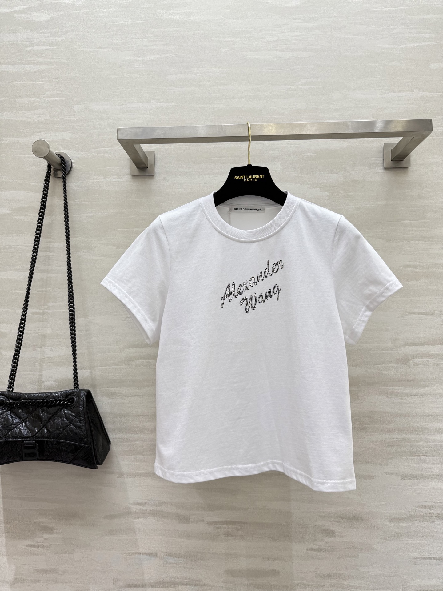 NO:414185,Alexanderwanss New T-shirt High-quality Customized Spot First-time SizeS/M/L (size s-shoulder width 36, bust 90, garment length 51), tees, t-shirt, alexander wang19860909Alexanderwanss 新款T恤 高品质定制 现货首发sizeS/M/L（s码肩宽36,胸围90,衣长51）,,tees，t-shirt,alexander wang,Women's clothing