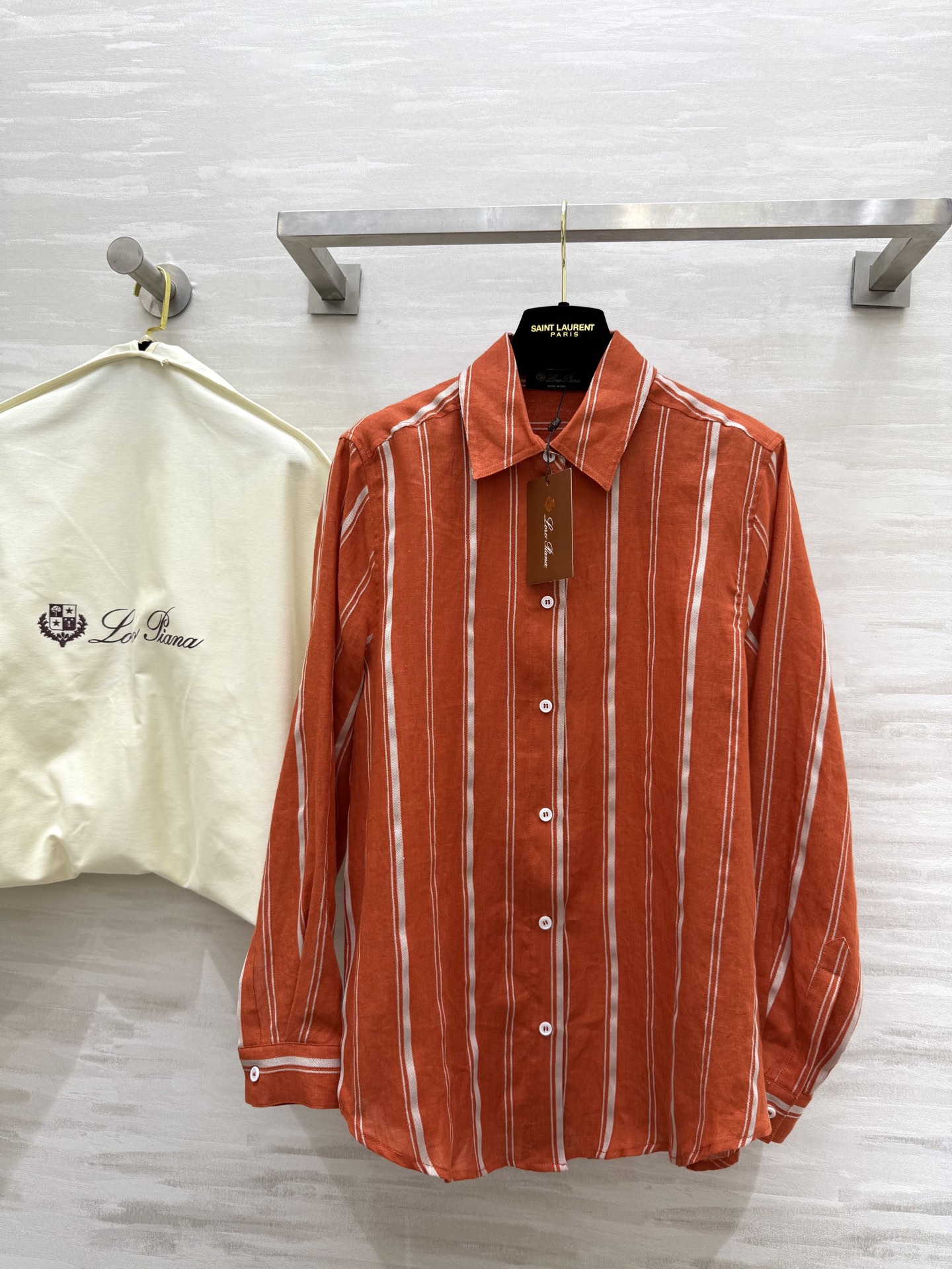 NO:416296,#LP old Qianfeng vertical striped linen shirt three-dimensional tailoring style high-quality customization spot first-time sizeS/M/L/XL (size s shoulder width 40, bust 94, garment length 73), loro piana, alexander wang19860909#LP老钱风竖条纹亚麻衬衣 立体剪裁版型 高品质定制 现货首发sizeS/M/L/XL（s码肩宽40,胸围94,衣长73）,,loro piana,alexander wang,Women's clothing