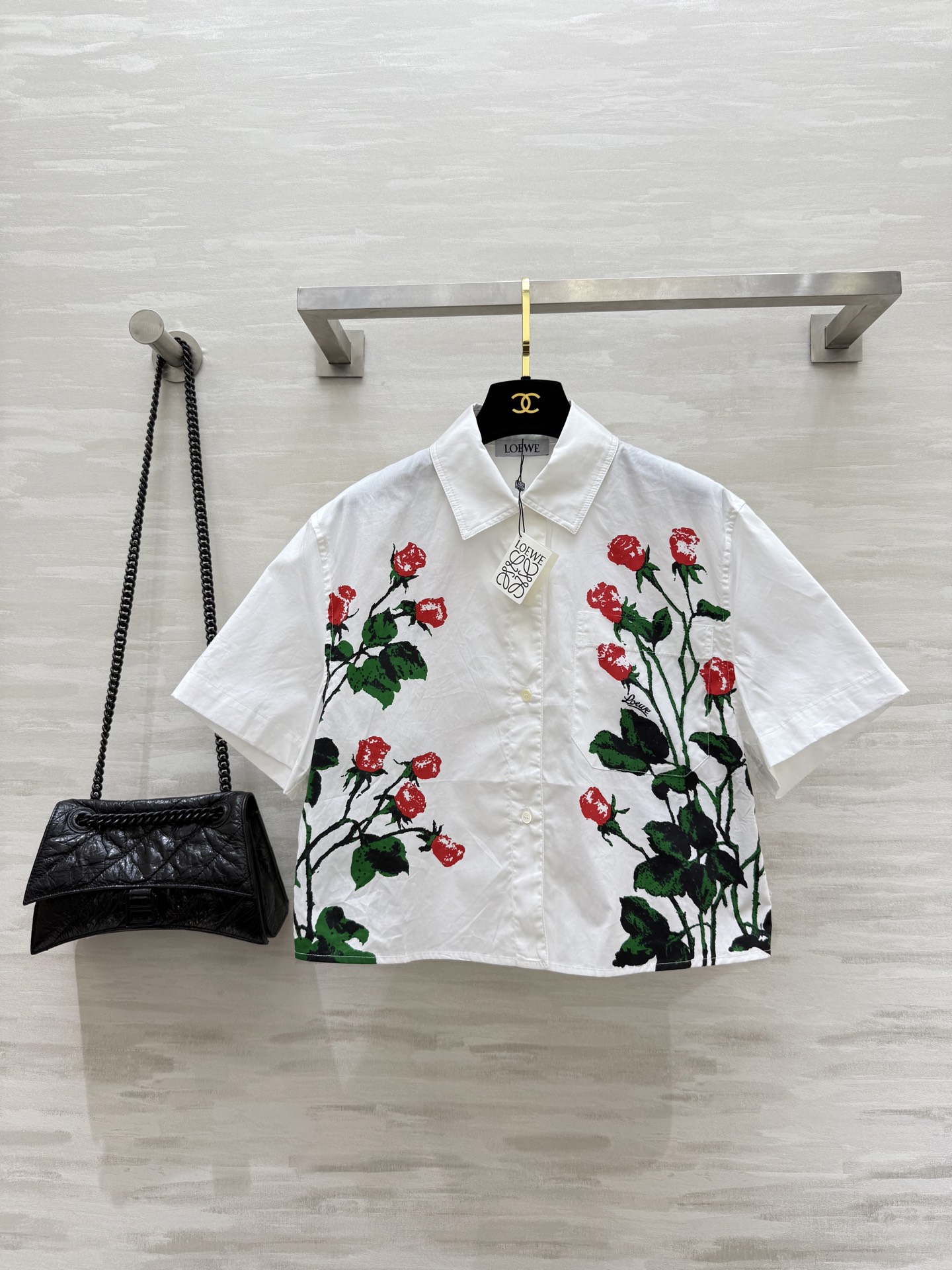 NO:416935,#Loew Summer Island Vacation Paula’s Floral Shirt High Quality Customization Spot First-Release SizeS/M/L(),,loewe,alexander wang19860909#Loew夏天海岛度假Paula’s花卉衬衣 高品质定制 现货首发sizeS/M/L（）,,loewe,alexander wang,Women's clothing
