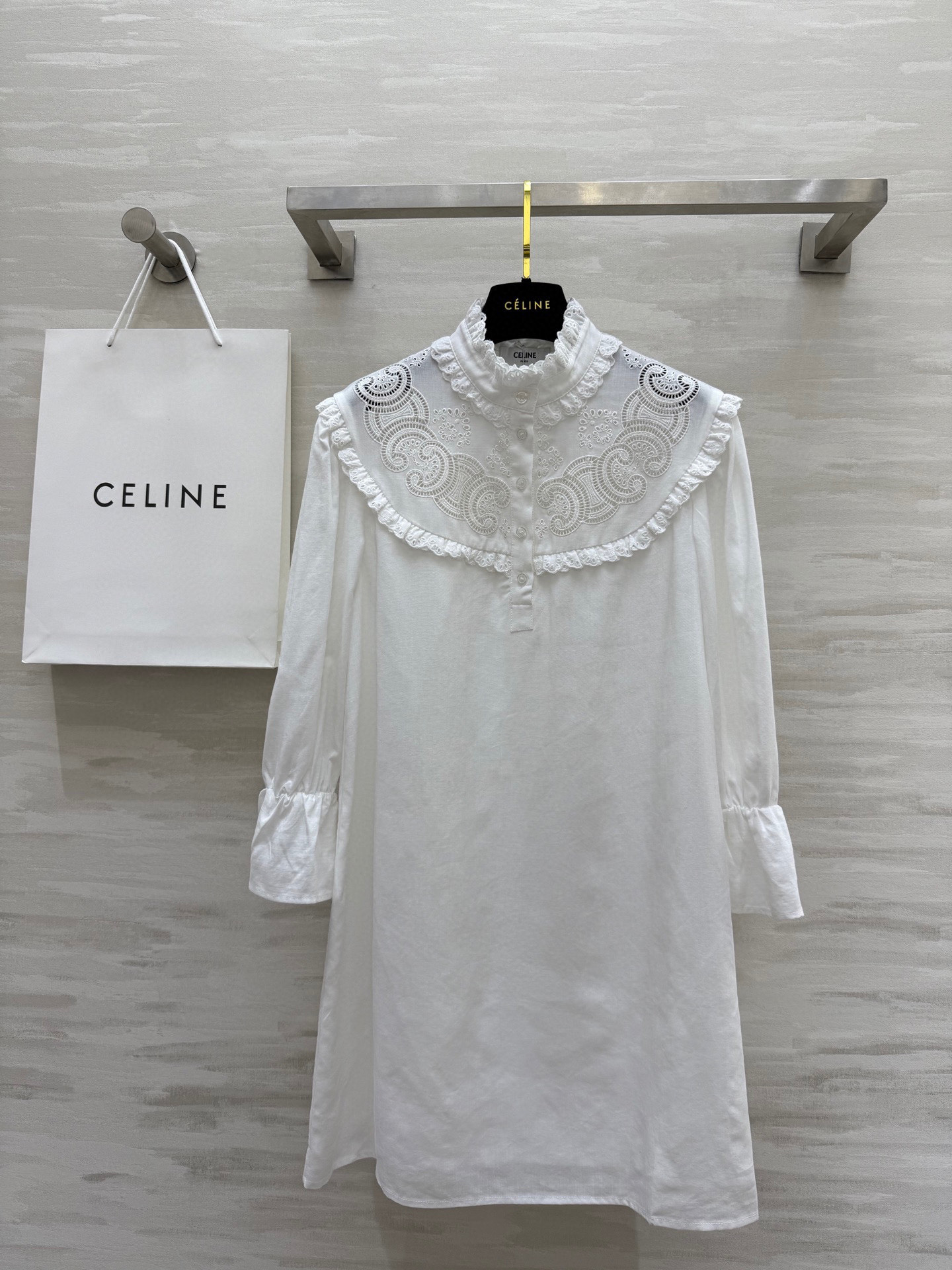 NO:419826,#Celin Vacation Series Heavy Industry Embroidered Cotton and Linear Long Sleeve Shirts High Quality Customization Spot First-time SizeS/M/L (Size S S-shoulder width 39, bust 94, length 84), Celine, skirts, alexander wang19860909#Celin度假系列 重工刺绣棉麻长袖衬衣裙 高品质定制 现货首发sizeS/M/L（s码肩宽39,胸围94,衣长84）,,celine,skirts,alexander wang,Women's clothing