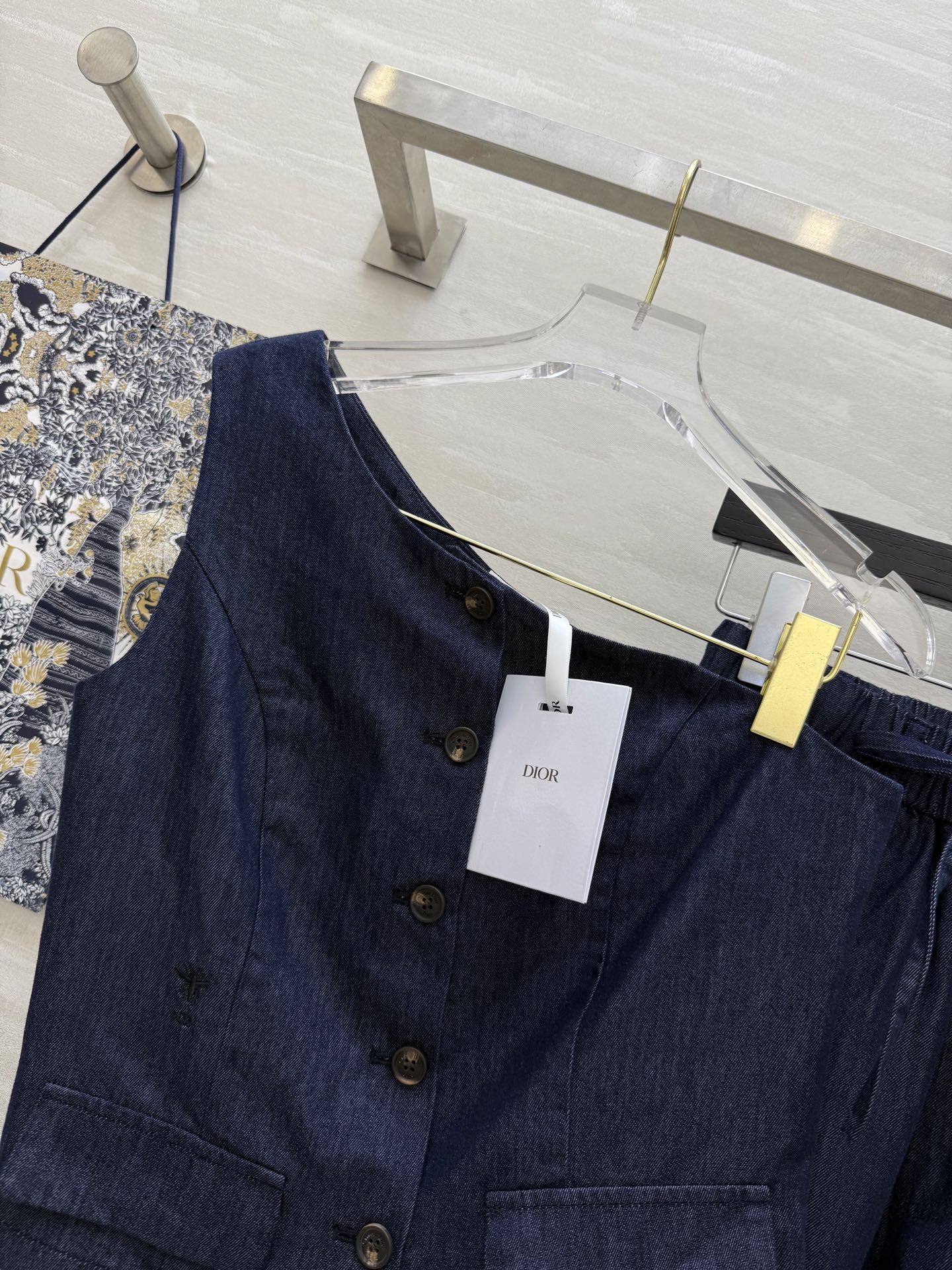 Chic Denim Set with Bee Embroidery - Casual Summer Outfit 6 i1748552691542 9980 0 4