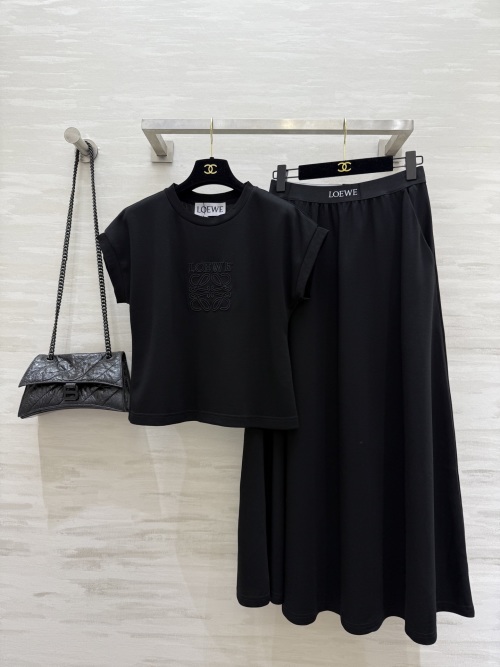 Loewe Women's Black Casual Set Short Sleeve Top and High Waist Midi Skirt 1 Loewe Women's Black Casual Set Short Sleeve Top and High Waist Midi Skirt