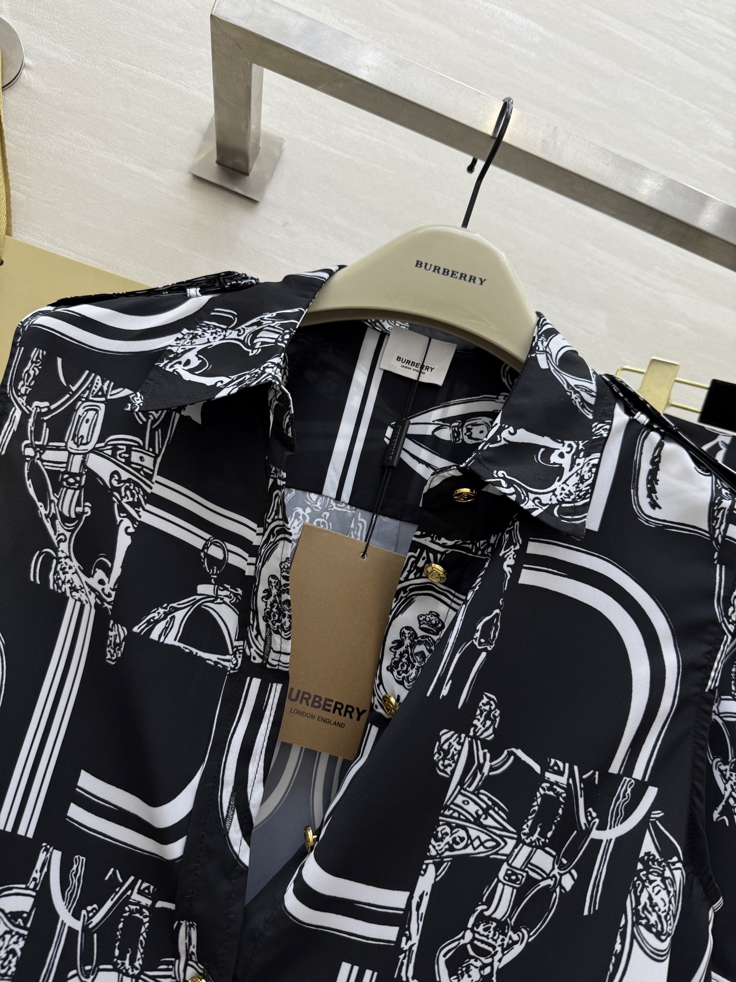 #Burberr♡²⁵新款 印花图案系列 定制轻薄质感适合夏日穿搭 高品质定制 现货首发size：S/M