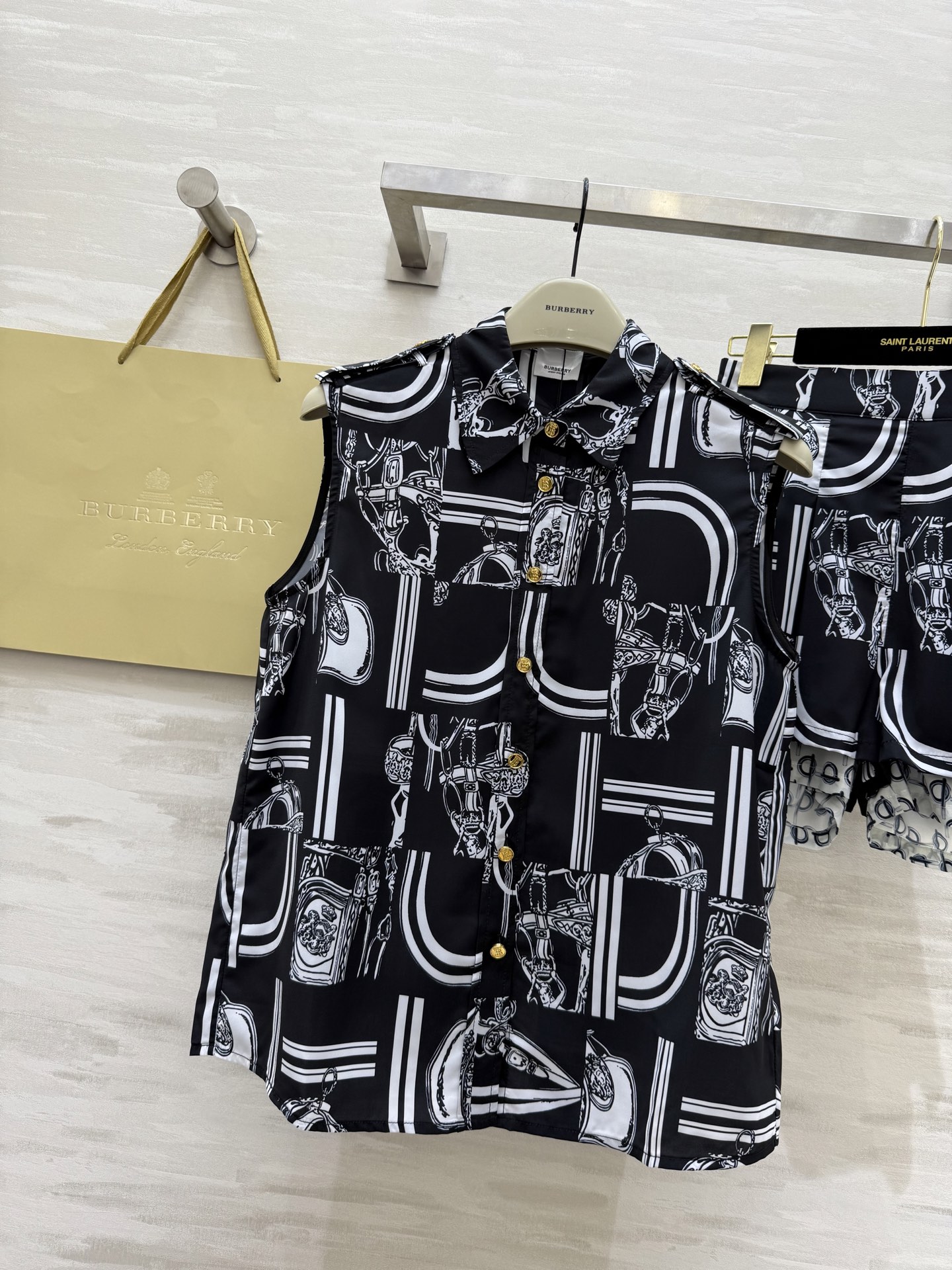 #Burberr♡²⁵新款 印花图案系列 定制轻薄质感适合夏日穿搭 高品质定制 现货首发size：S/M