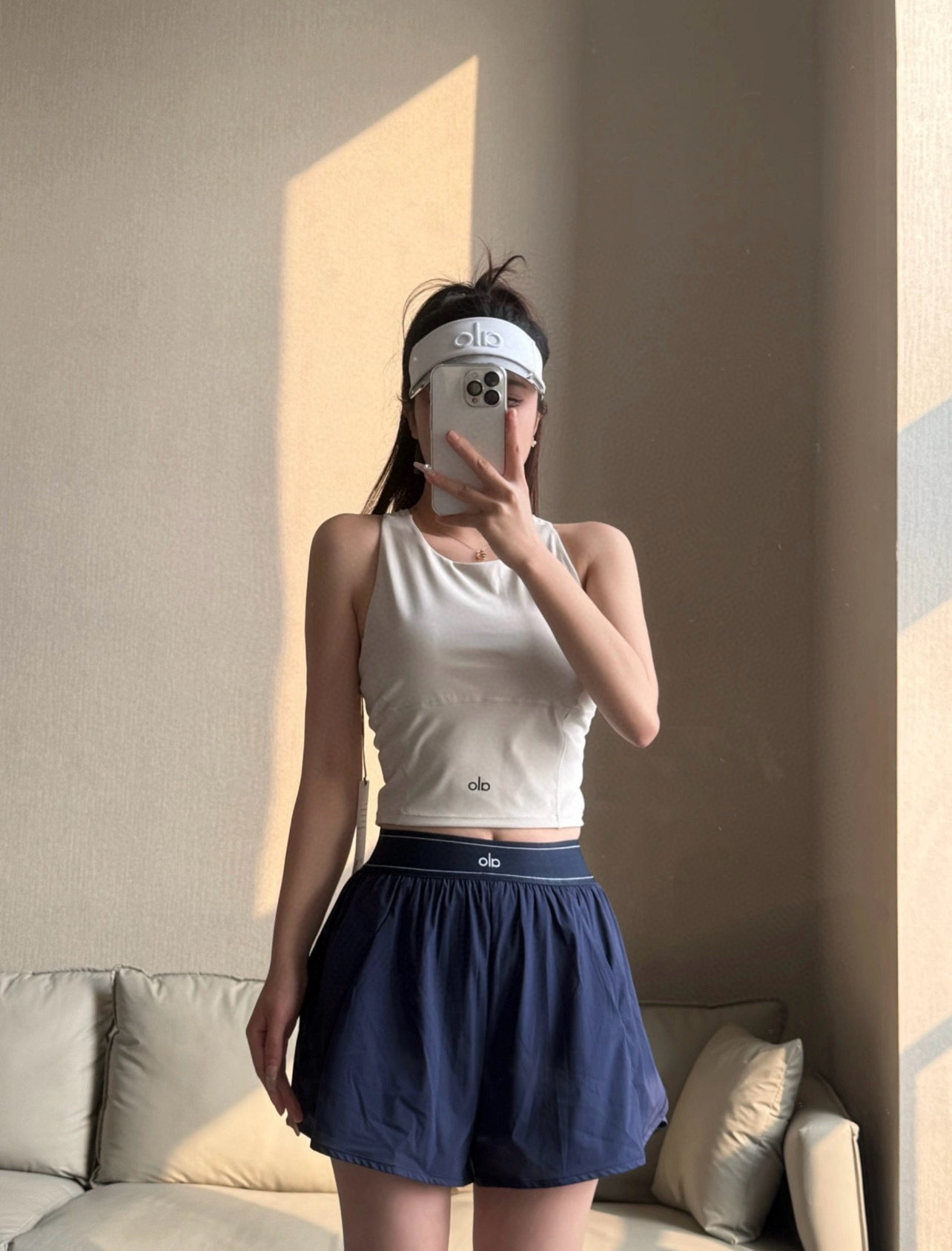 🛒Alo ：𝗔𝗹𝗼 𝘆𝗼𝗴𝗮 速干瑜伽短裤 女神必备 健身以外的日常穿搭也是很高级洋气 高品质定制 现货