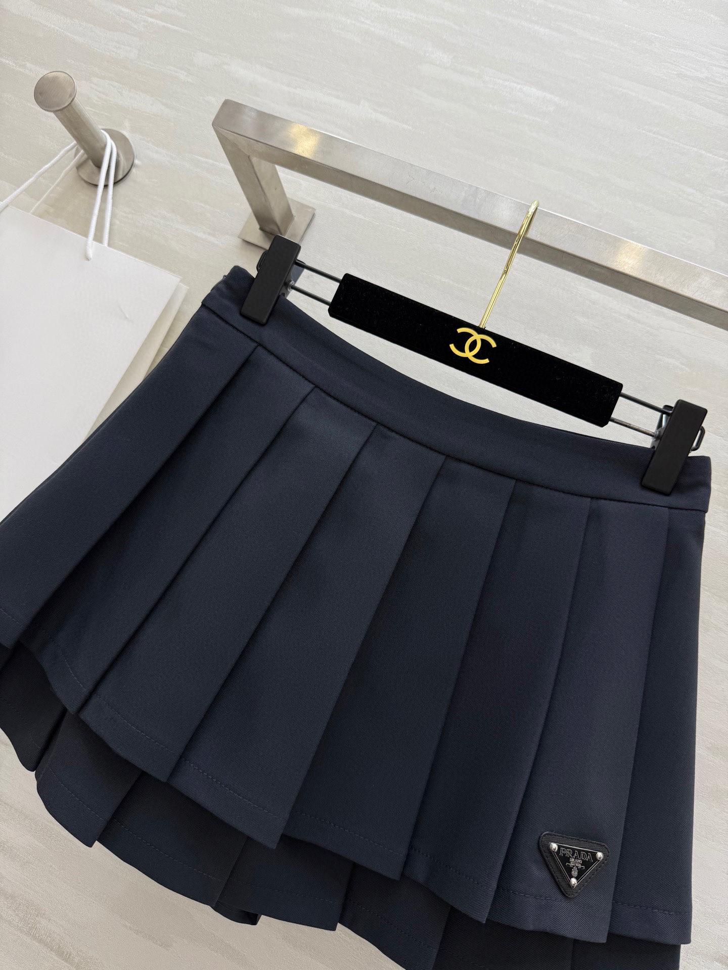 #Prad♡²⁵春夏爆品 百褶半裙 内里贴心安全裤防走光 立体剪裁完美显瘦 时髦百搭单品 高品质定制 现