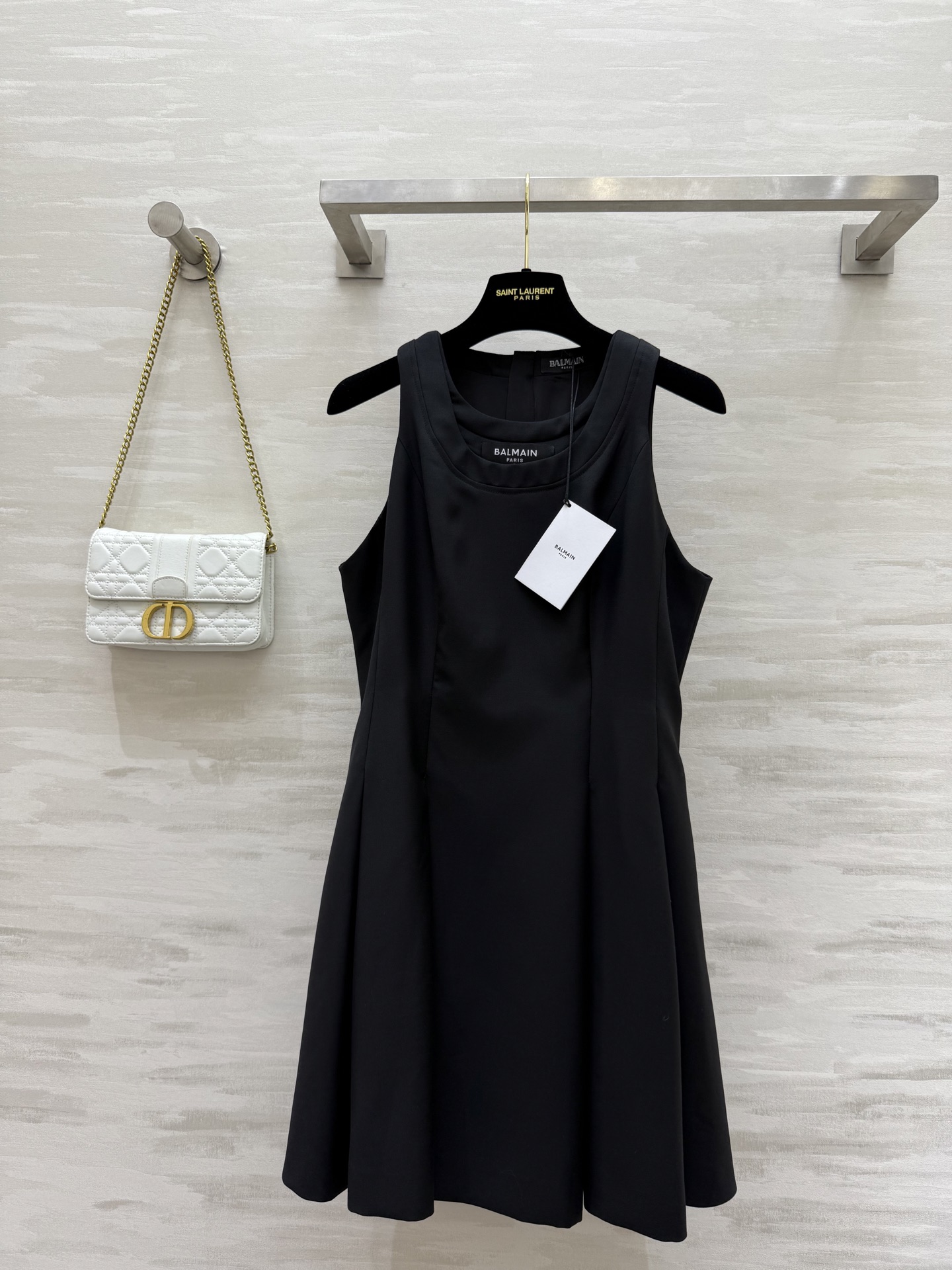 #Balmai♡²⁵ss新品 强烈推荐 甜心教主王心凌同款 徽标装饰无袖连衣裙 很显时髦感又拒绝撞款的一