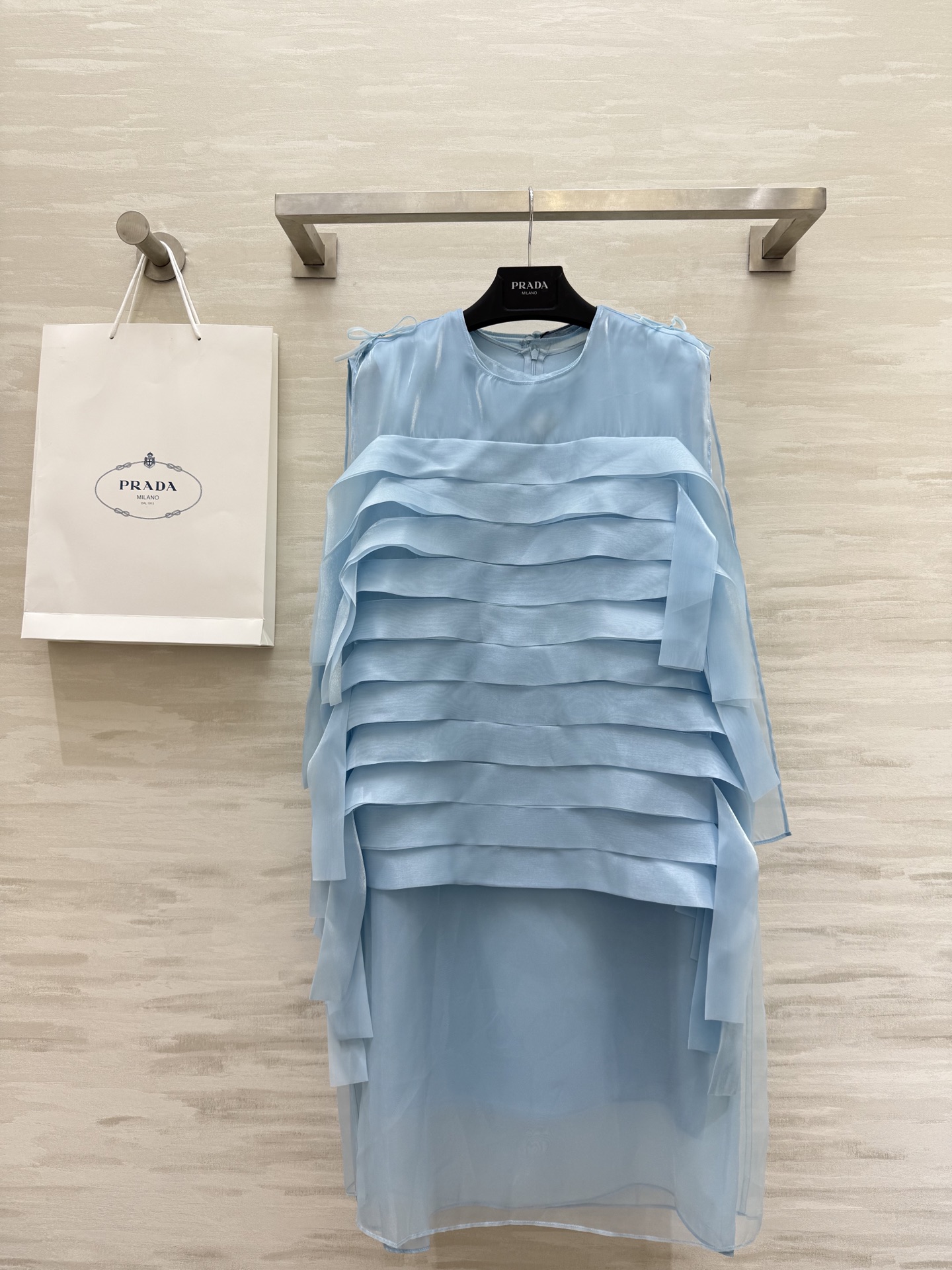 #Prad♡²⁵新款 四件套层叠设计欧根纱连衣裙 清爽蓝色系 欧根纱面料蛋糕层叠设计  H版型剪裁 高品