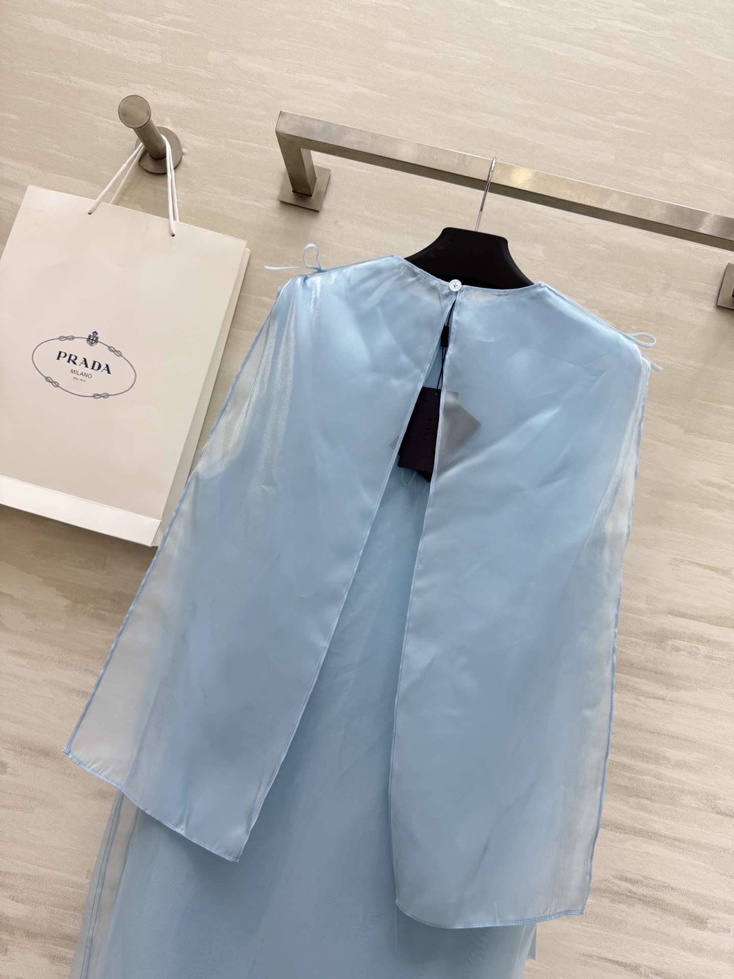 #Prad♡²⁵新款 四件套层叠设计欧根纱连衣裙 清爽蓝色系 欧根纱面料蛋糕层叠设计  H版型剪裁 高品