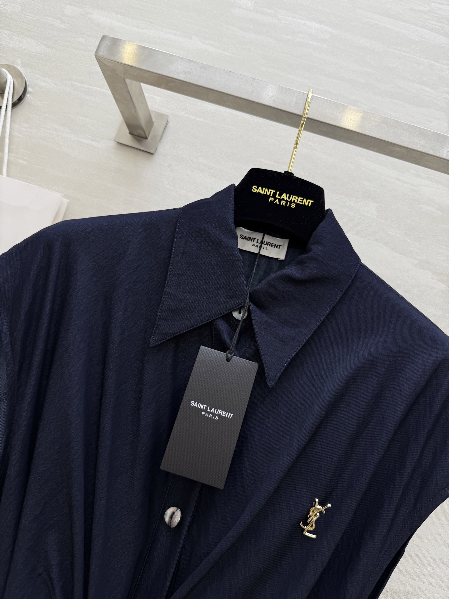 #ysl²⁵爆款 绑带丝棉衬衣式连衣裙 腰部可调节绑带设计收腰显瘦 立体剪裁版型无敌好看 定制丝棉质地亲
