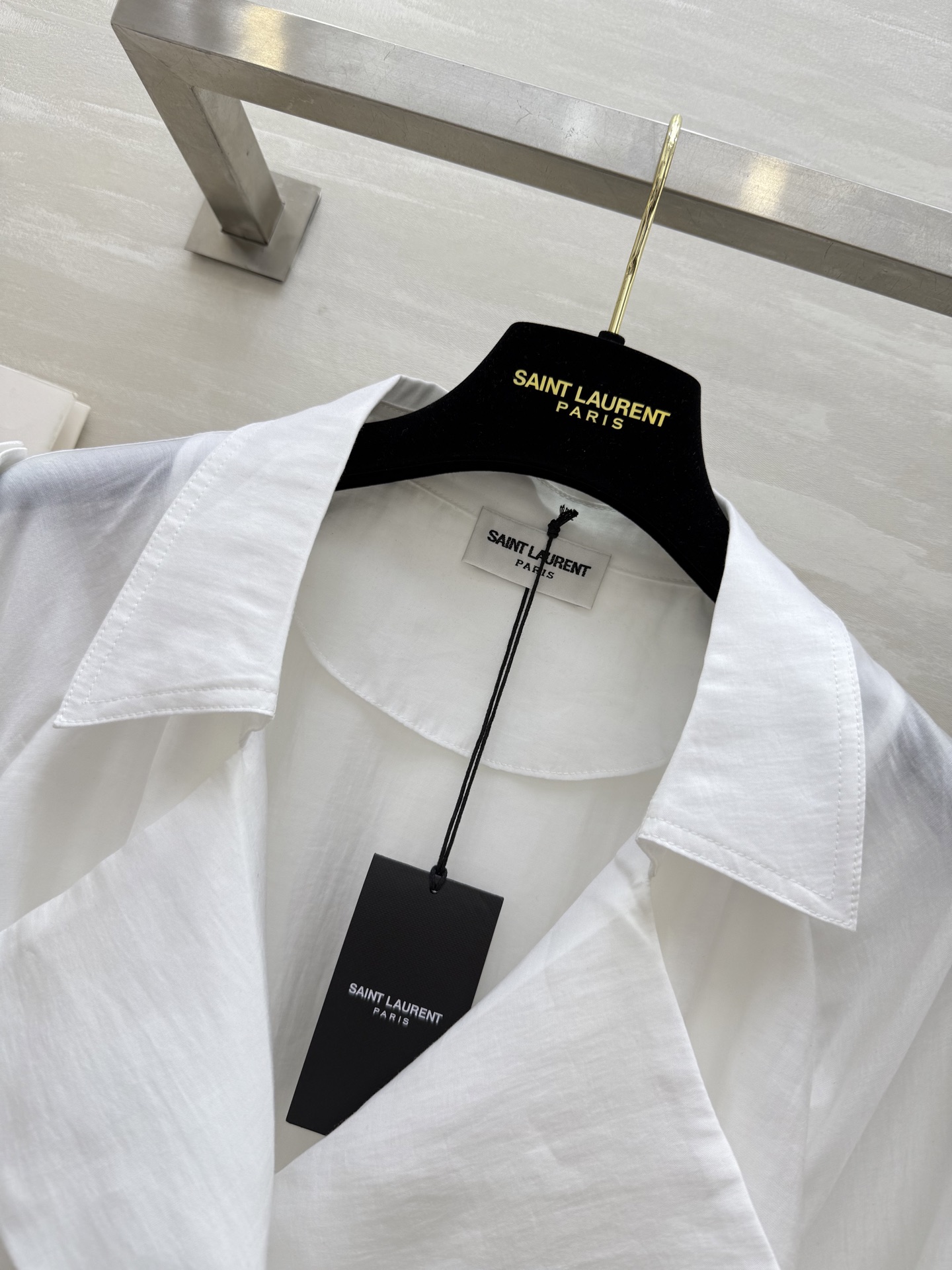 #ysl²⁵春夏新款 天丝风衣 高品质 现货首发size：S/M/L（s码胸围：114， 衣长：114）