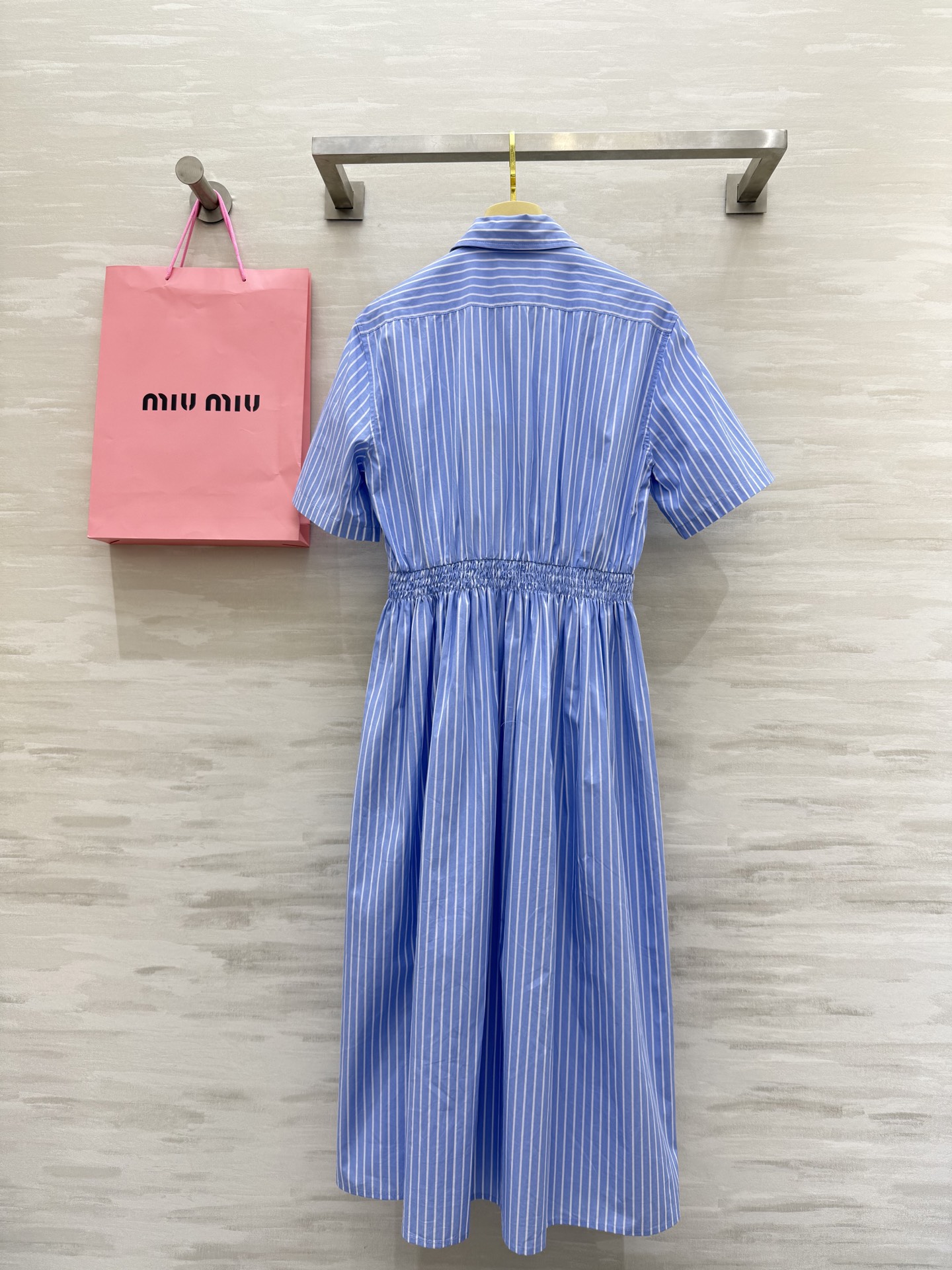 #MiuMi♡²⁵A蓝色衬衫连衣裙 时尚与优雅的完全体 原版开发 高品质定制 现货首发size：S/M/