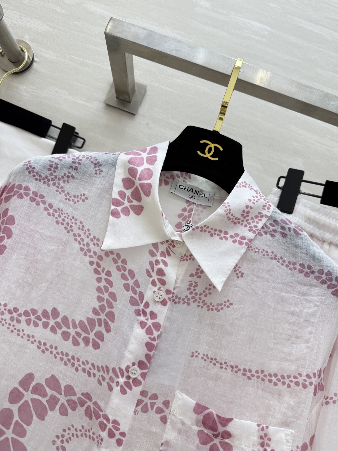 #Chane♡²⁵度假系列⛱️苎麻套装 双C波浪满印 轻薄苎麻亲肤舒适 高品质 现货首发size：36/