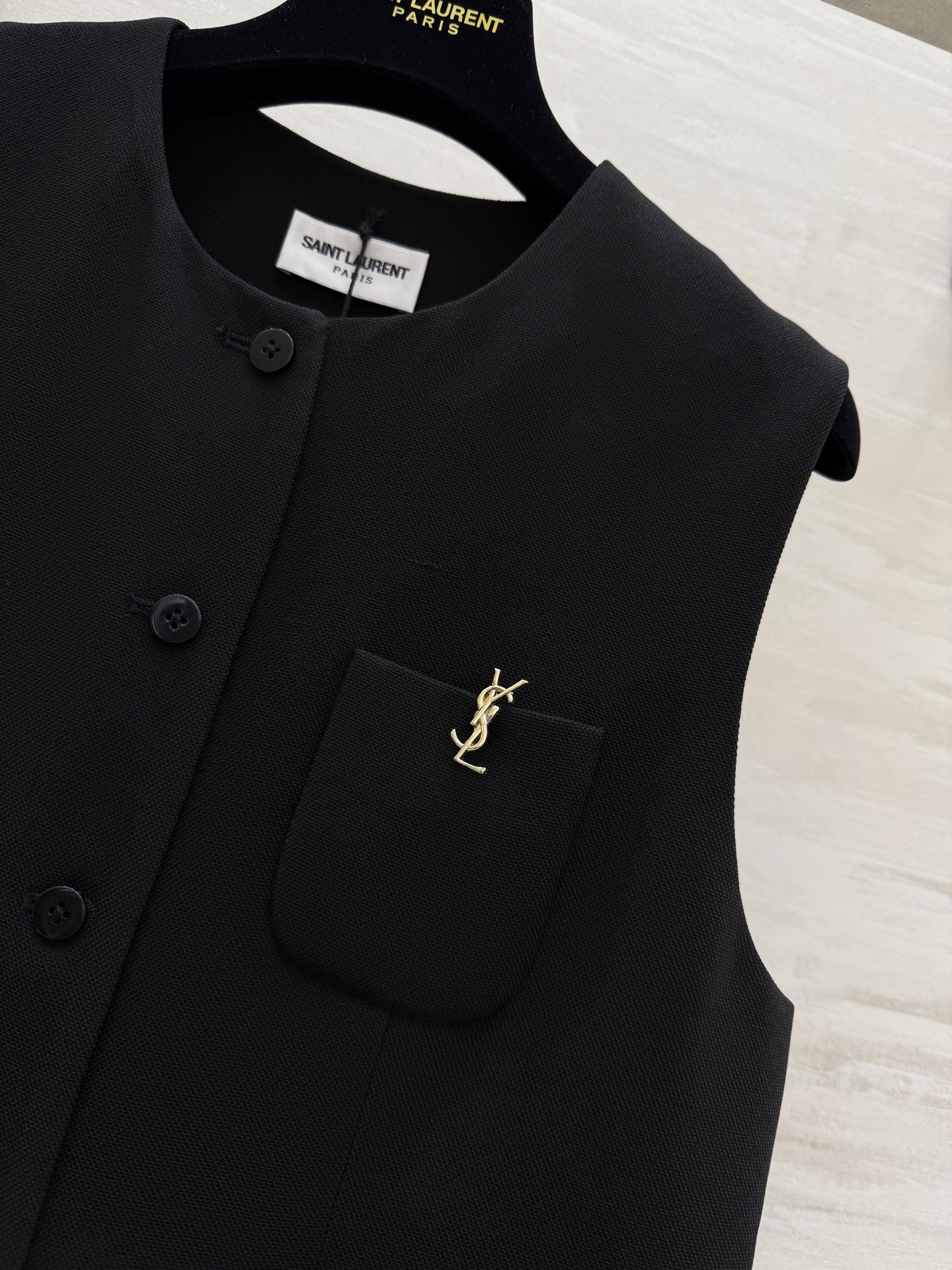 #ysl²⁵新款马甲外套 精致高级 高品质定制 现货首发size：S/M/L/XL（M码胸围：96，衣长