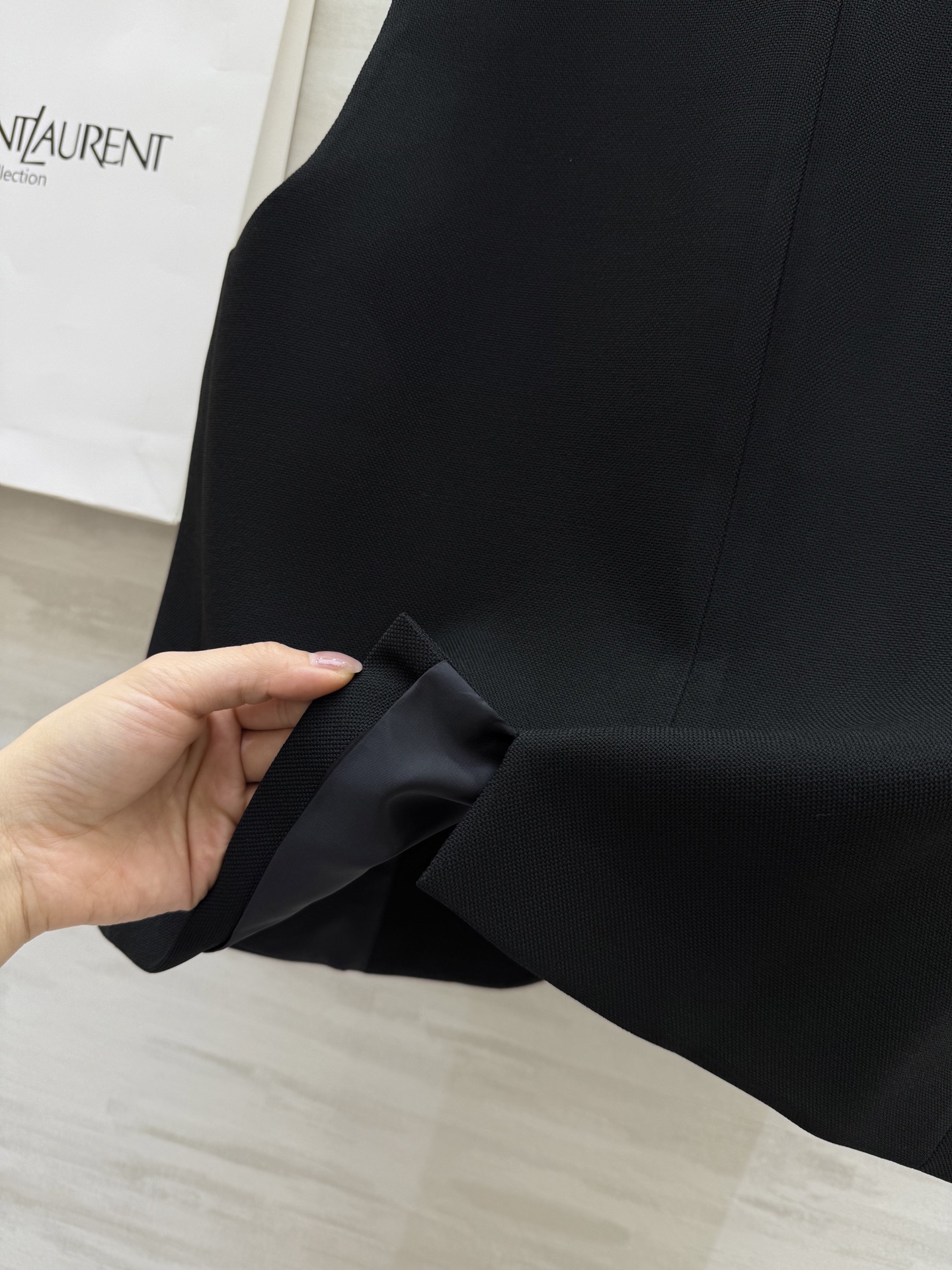 #ysl²⁵新款马甲外套 精致高级 高品质定制 现货首发size：S/M/L/XL（M码胸围：96，衣长