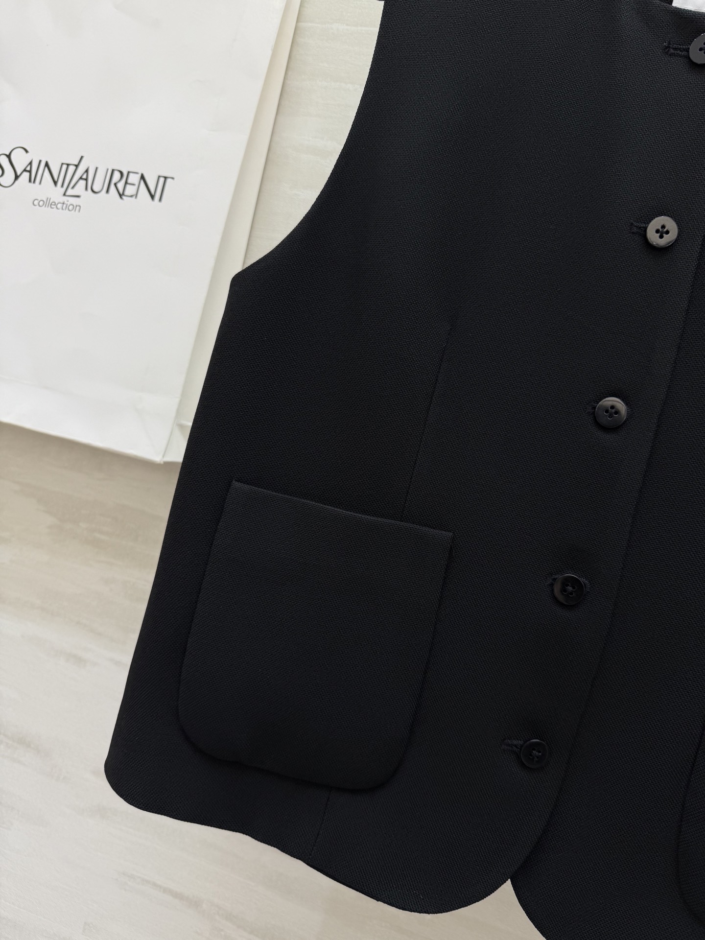 #ysl²⁵新款马甲外套 精致高级 高品质定制 现货首发size：S/M/L/XL（M码胸围：96，衣长