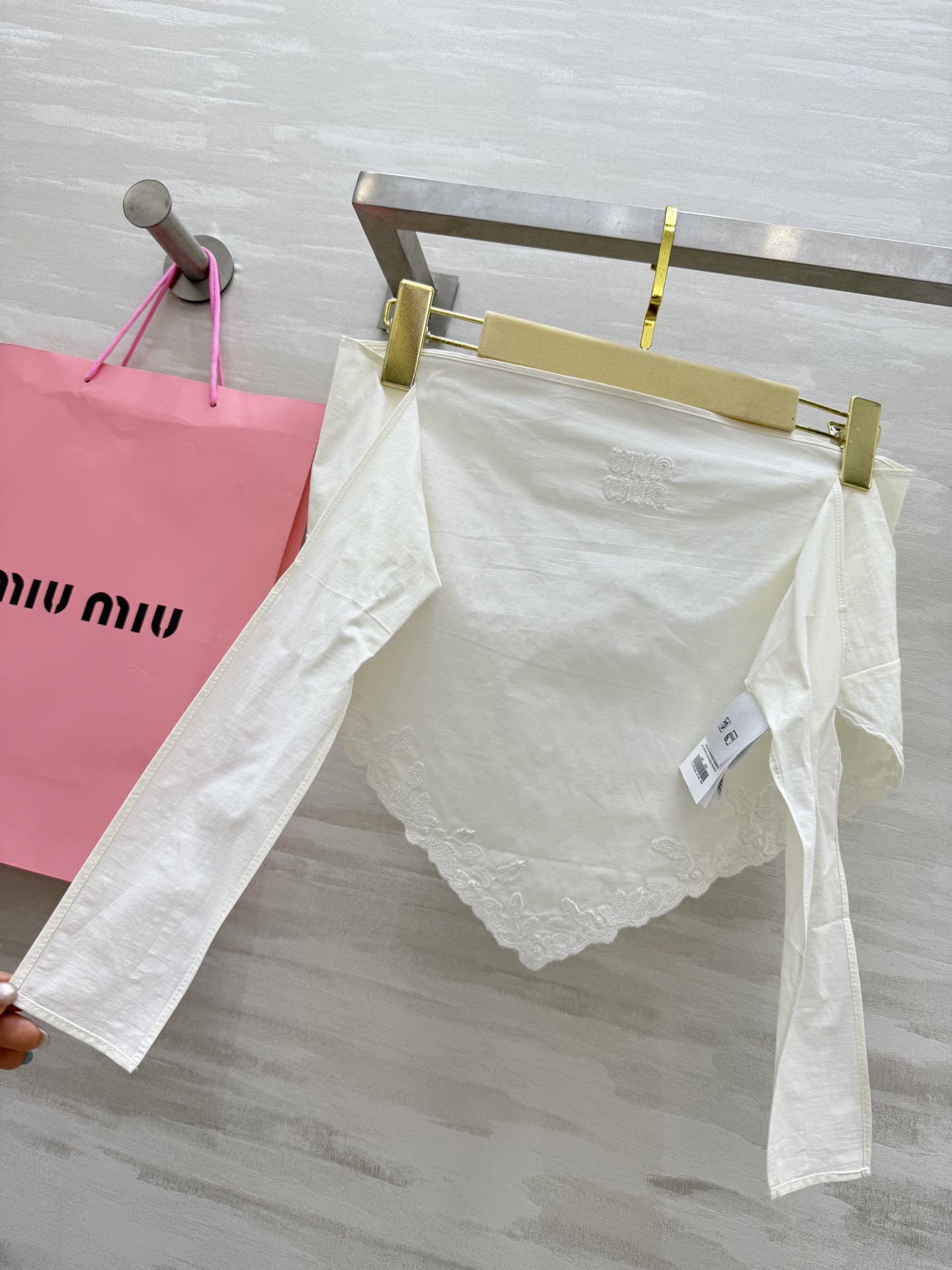 #Miumi♡²⁵新款刺绣竹节绑带抹胸 高品质定制 现货首发size：S/M/L（）
