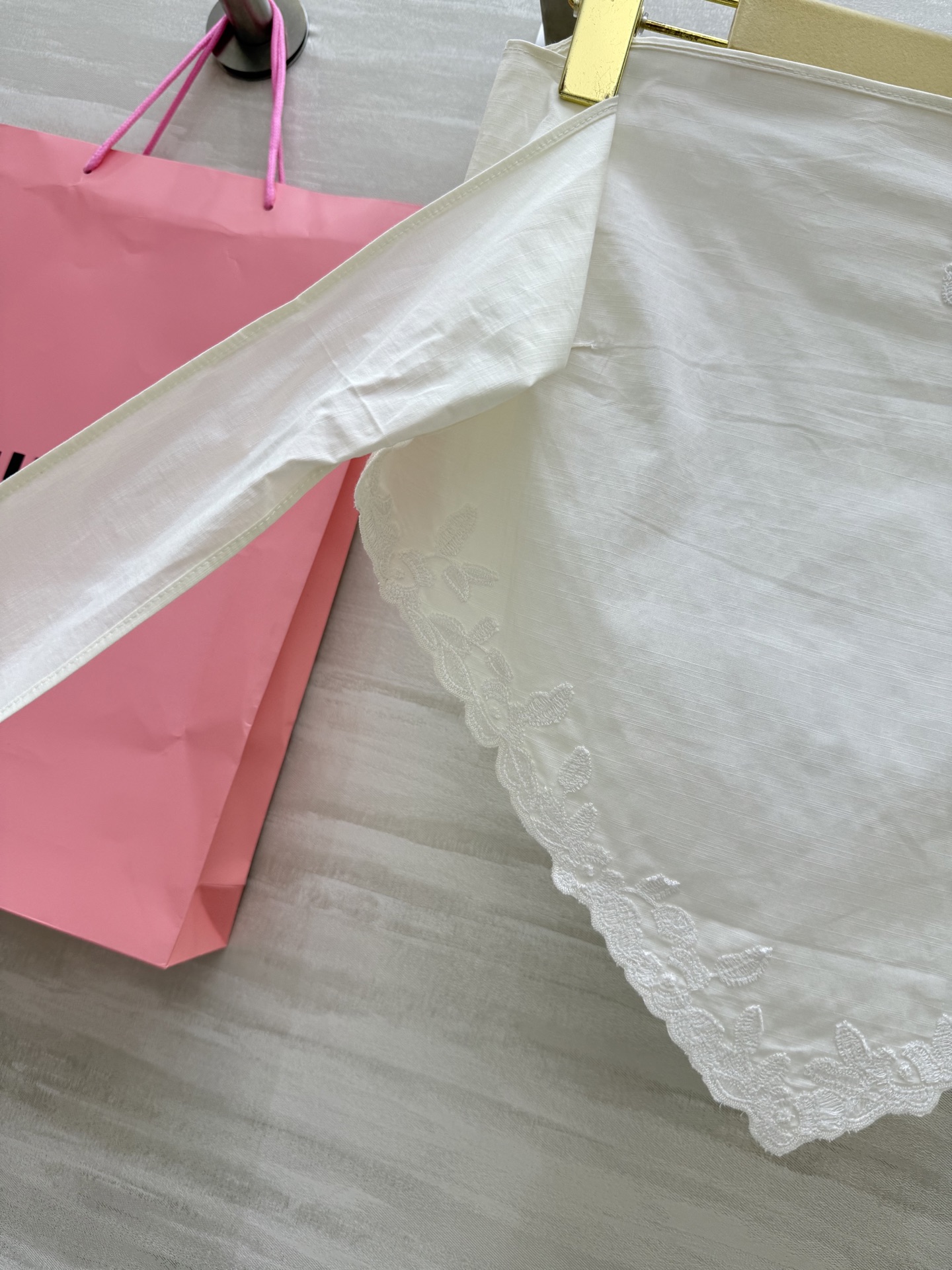 #Miumi♡²⁵新款刺绣竹节绑带抹胸 高品质定制 现货首发size：S/M/L（）
