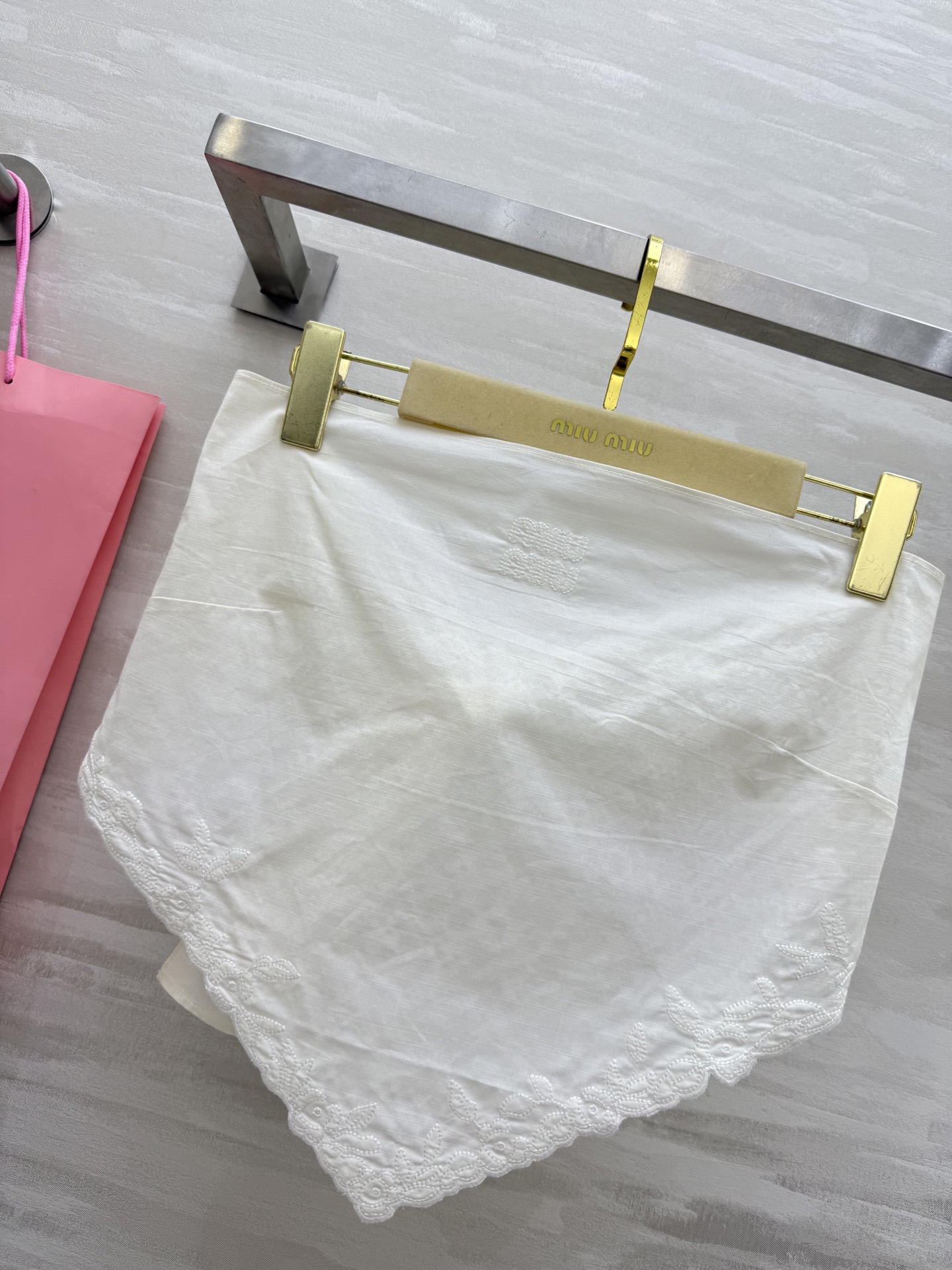 #Miumi♡²⁵新款刺绣竹节绑带抹胸 高品质定制 现货首发size：S/M/L（）
