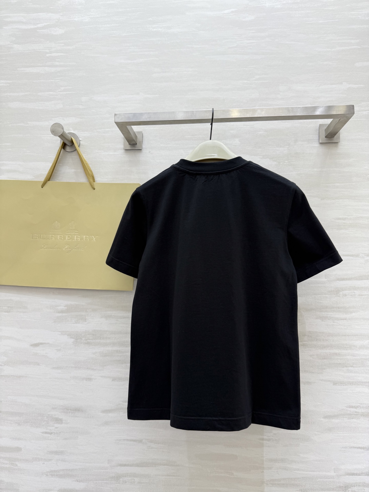 #Burberr♡²⁵重工战马十字绣短袖T恤 高品质定制 现货首发size：S/M/L/XL/XXL（s