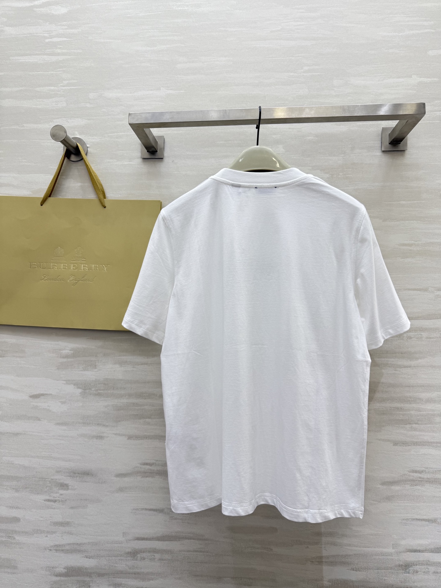 #Burberr♡²⁵logo植绒刺绣🪡短袖T恤 高品质定制 现货首发size：S/M/L/XL/XXL