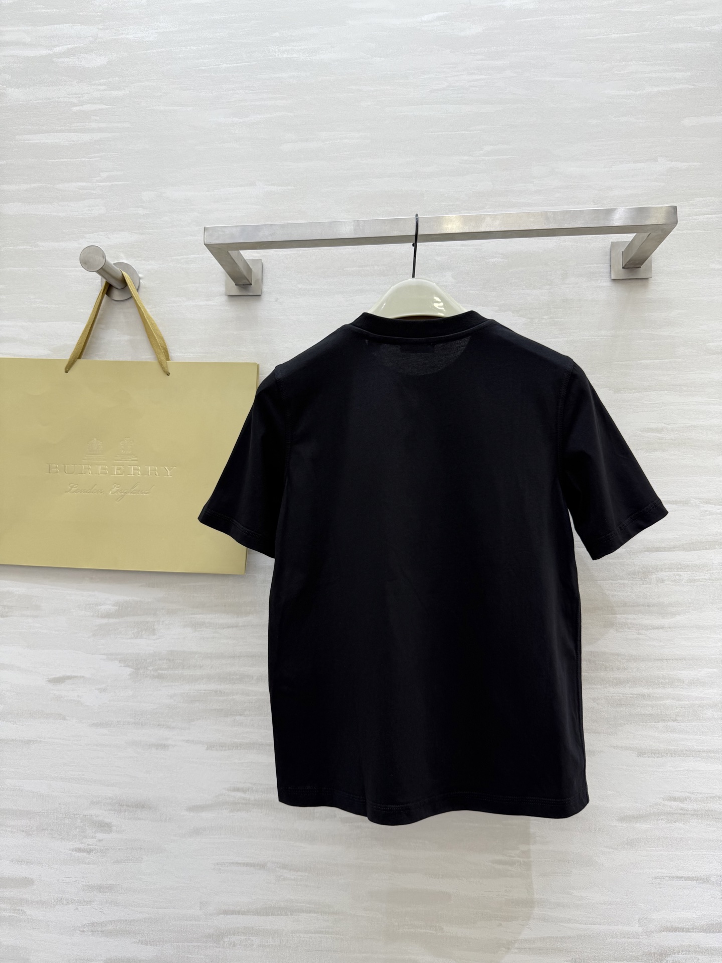 #Burberr♡²⁵logo植绒刺绣🪡短袖T恤 高品质定制 现货首发size：S/M/L/XL/XXL