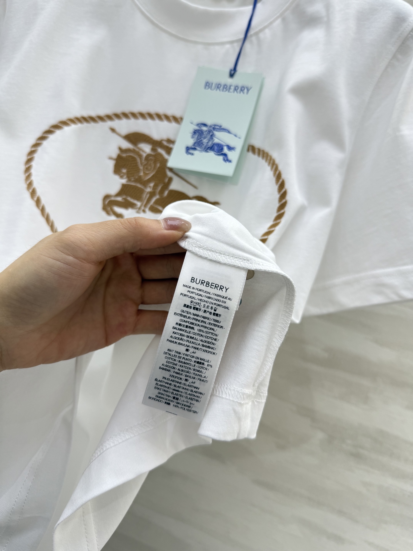 #Burberr♡²⁵新款logo战马刺绣🪡短袖T恤 高品质定制 现货首发size：S/M/L/XL/X
