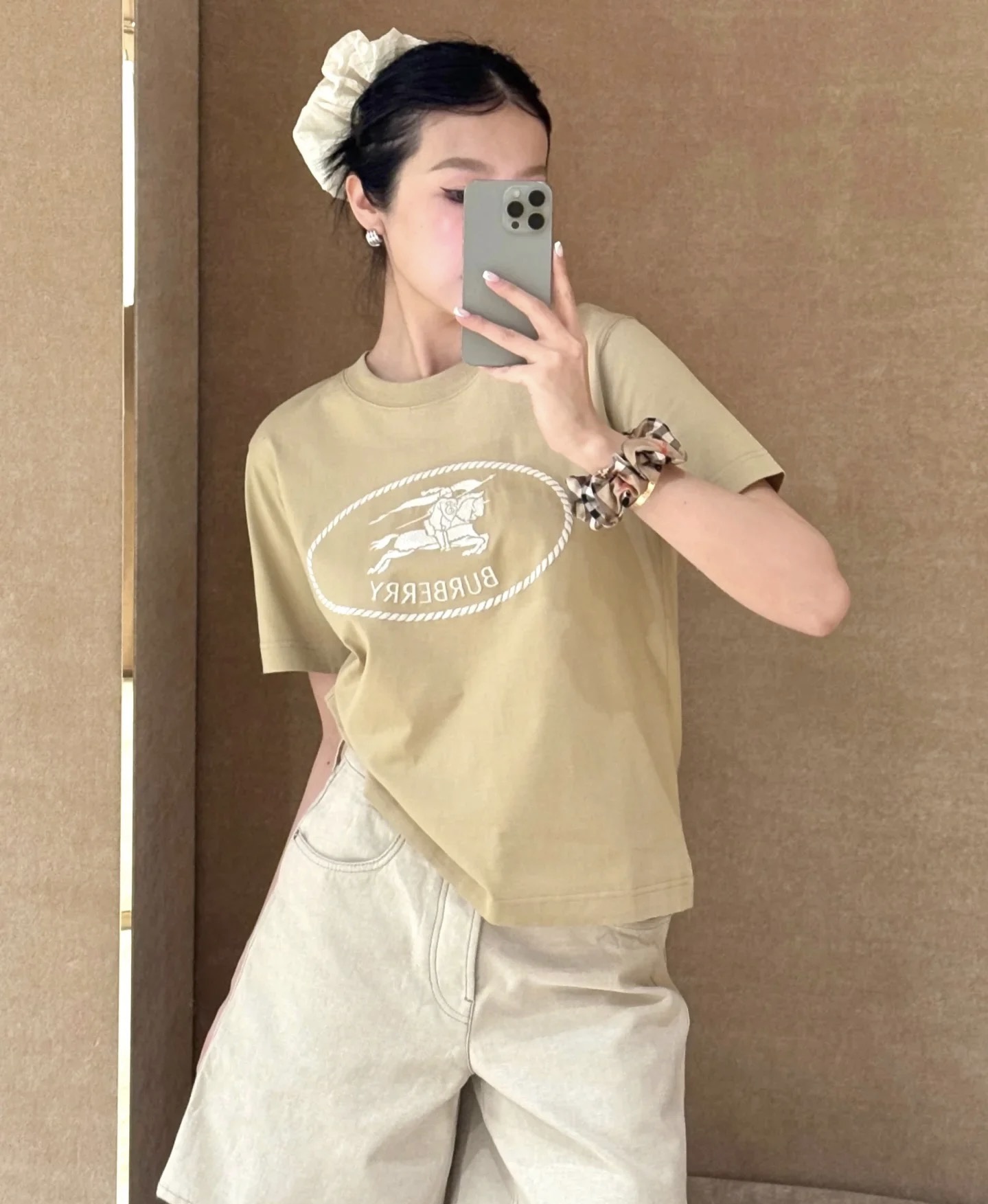 #Burberr♡²⁵新款logo战马刺绣🪡短袖T恤 高品质定制 现货首发size：S/M/L/XL/X