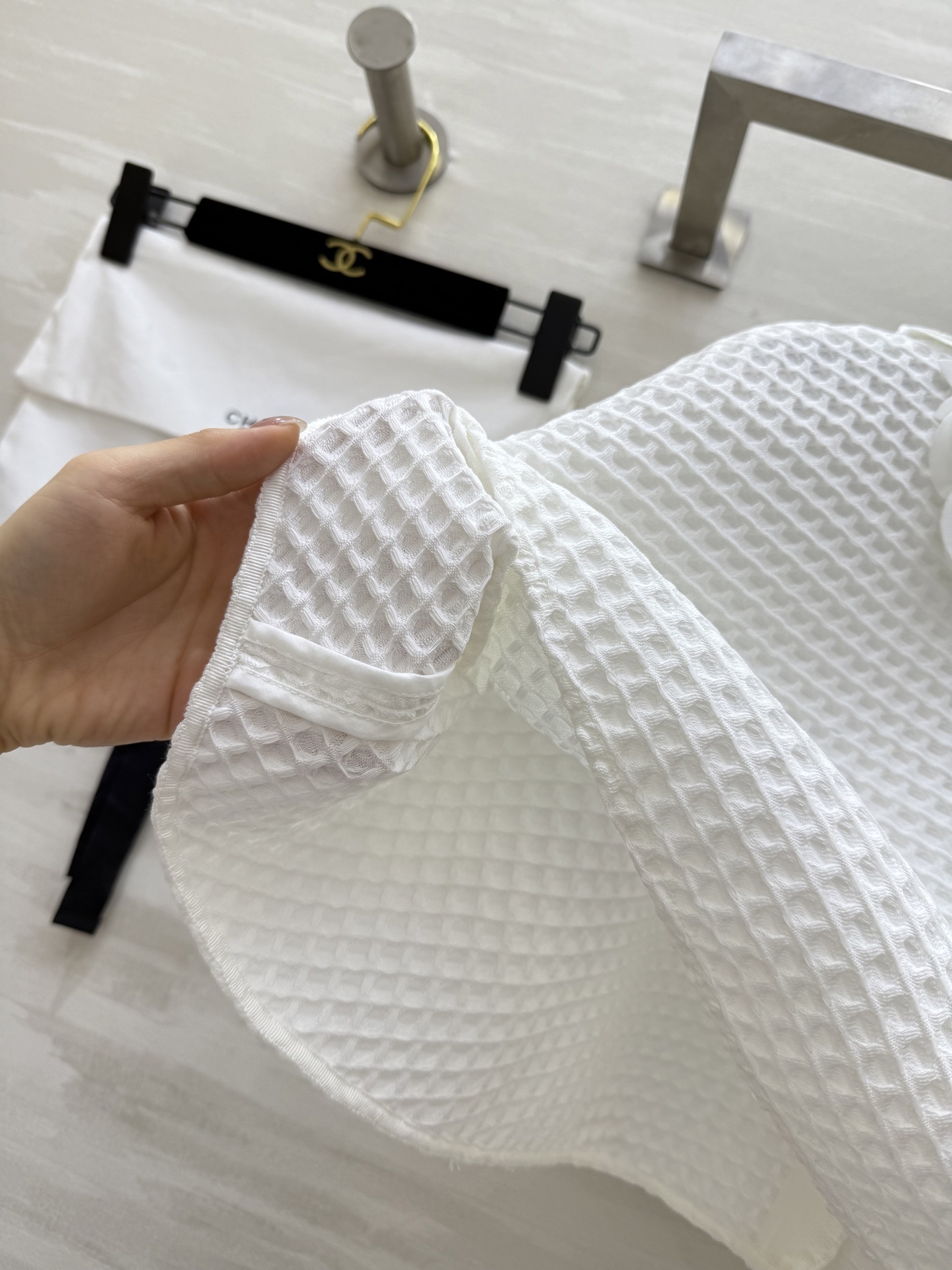 #Chane♡²⁵走秀同款 立体花朵装饰斗篷上衣定制格纹编织面料 重磅有分量 立体手工小花朵装饰 夏季度