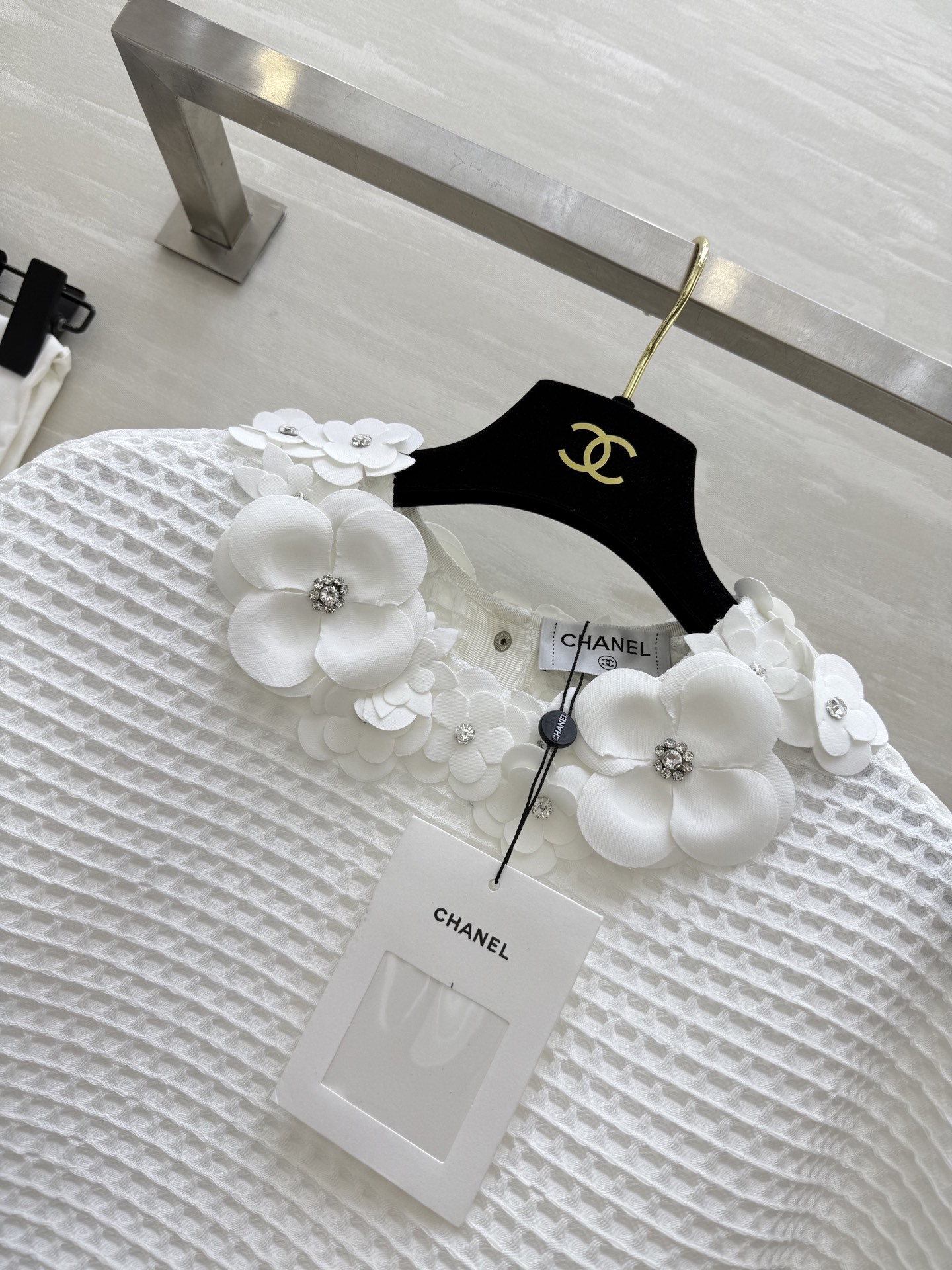 #Chane♡²⁵走秀同款 立体花朵装饰斗篷上衣定制格纹编织面料 重磅有分量 立体手工小花朵装饰 夏季度