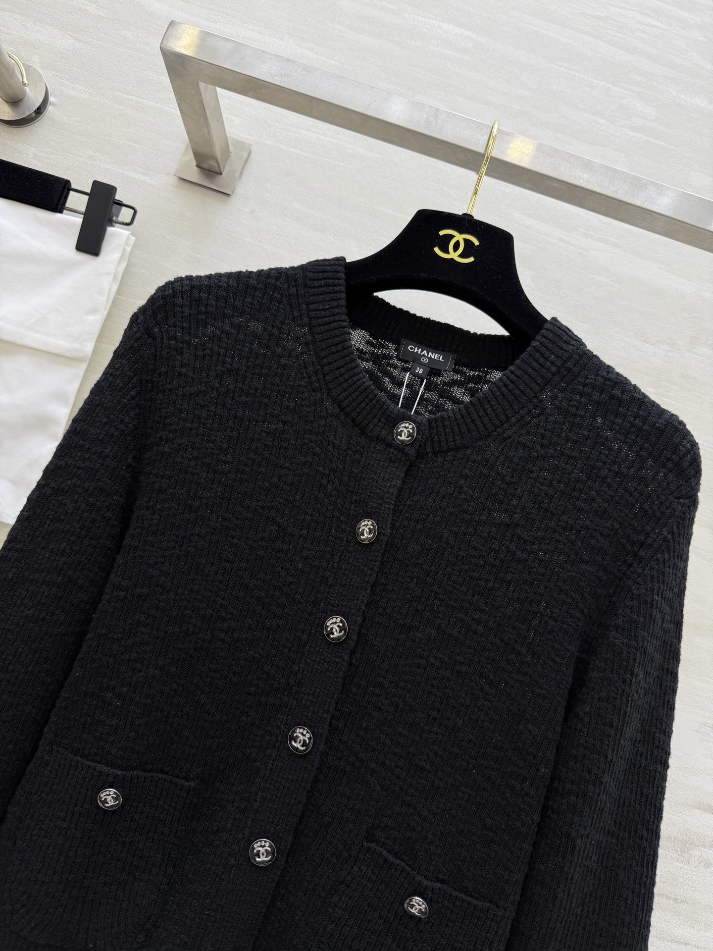 #Chane♡²⁵M Cocobeach棉纱薄开衫 简直是时尚圈的百搭宝藏 轻薄的棉纱材质 贴肤又透气