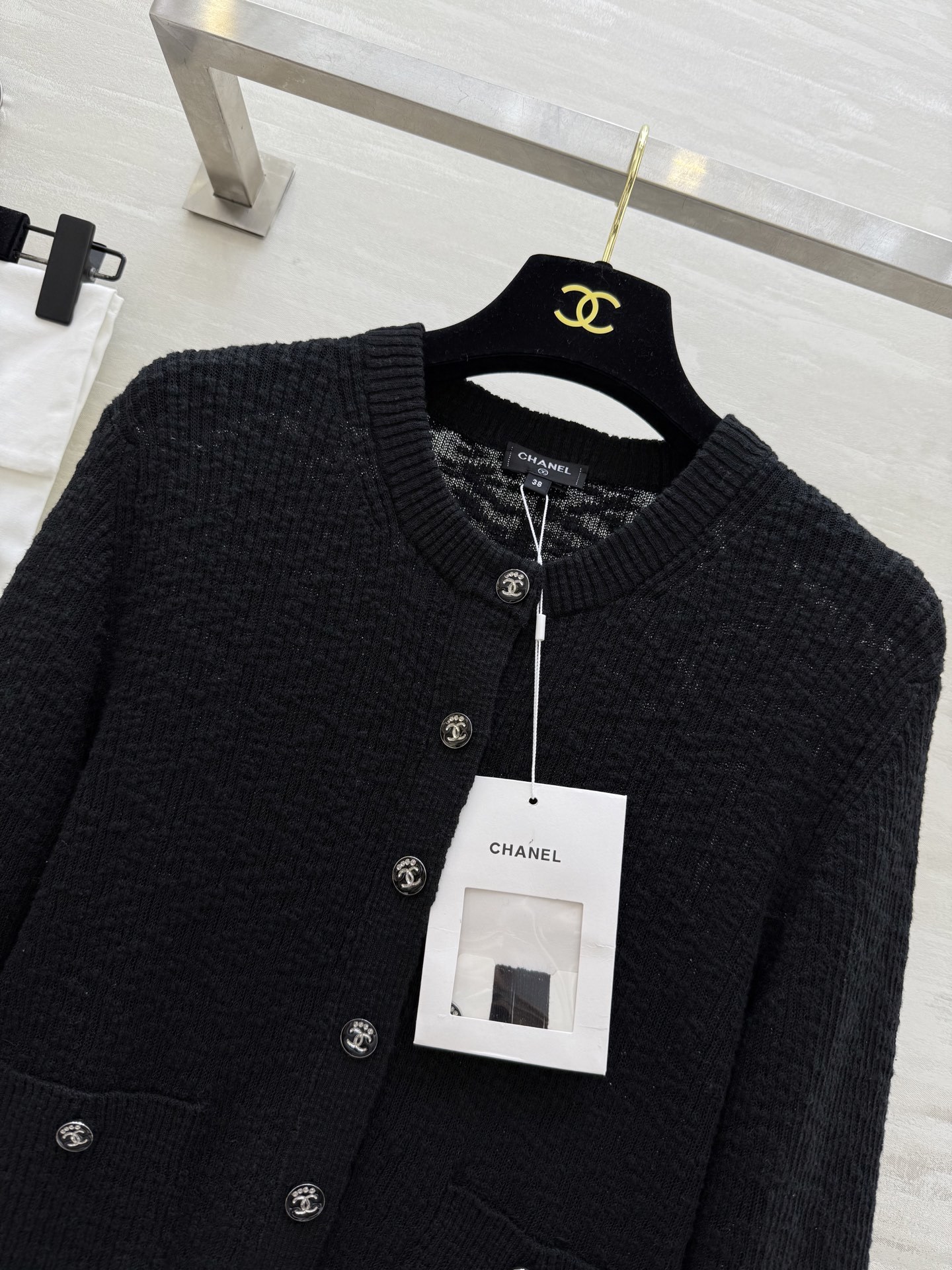 #Chane♡²⁵M Cocobeach棉纱薄开衫 简直是时尚圈的百搭宝藏 轻薄的棉纱材质 贴肤又透气