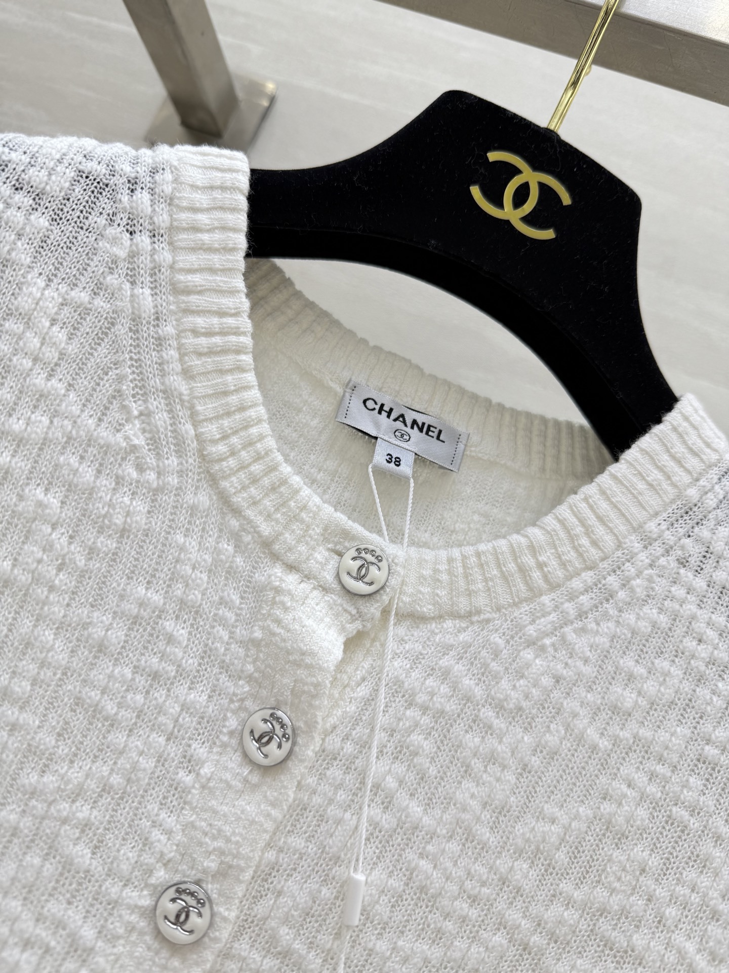 #Chane♡²⁵M Cocobeach棉纱短袖上衣 简直是时尚圈的百搭宝藏 轻薄的棉纱材质 贴肤又透气