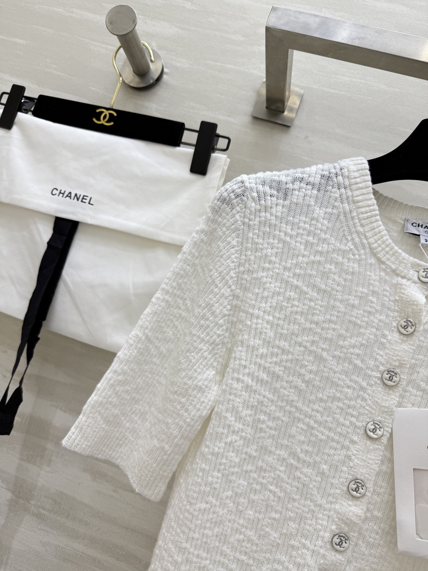 #Chane♡²⁵M Cocobeach棉纱短袖上衣 简直是时尚圈的百搭宝藏 轻薄的棉纱材质 贴肤又透气