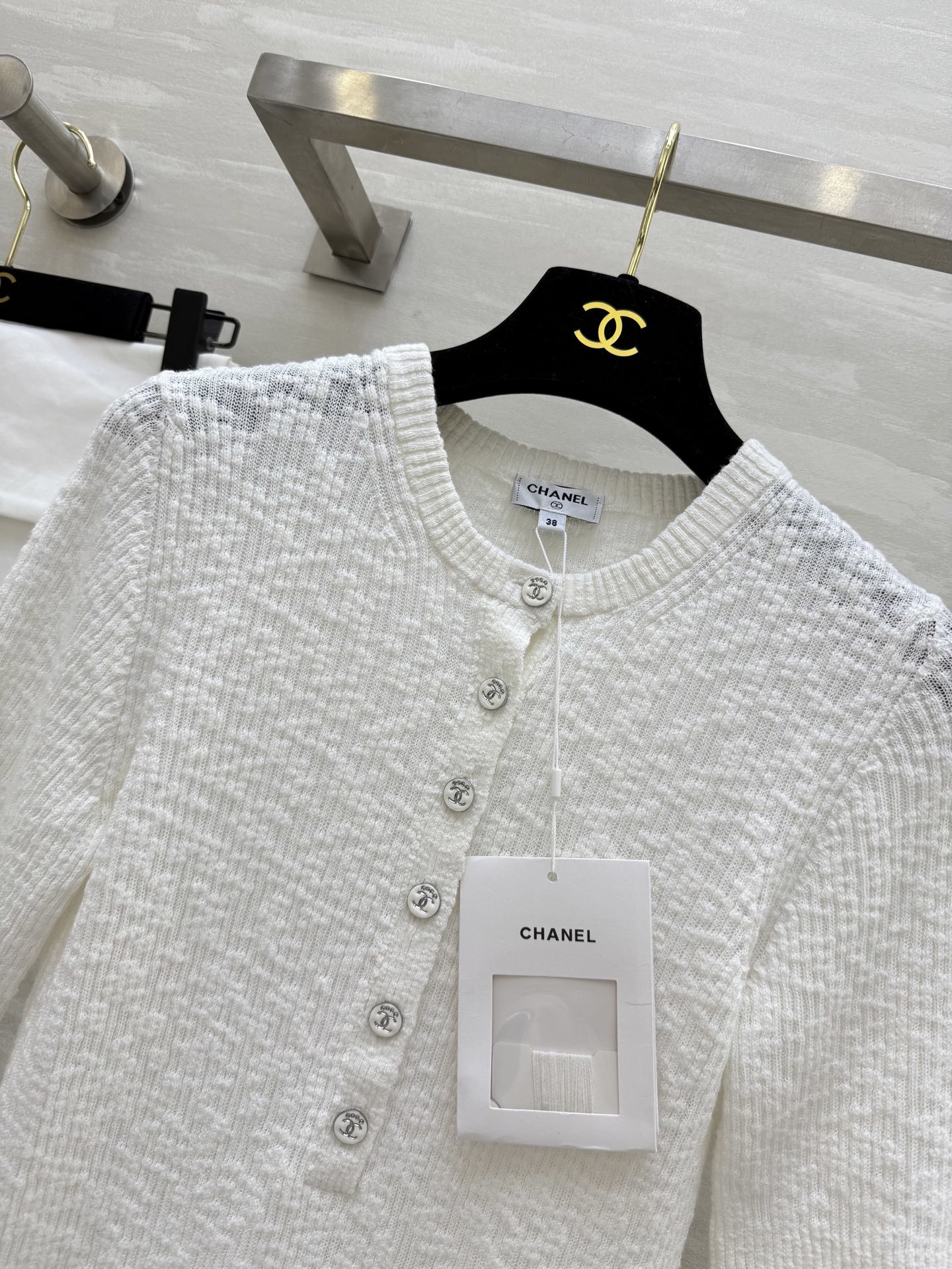 #Chane♡²⁵M Cocobeach棉纱短袖上衣 简直是时尚圈的百搭宝藏 轻薄的棉纱材质 贴肤又透气