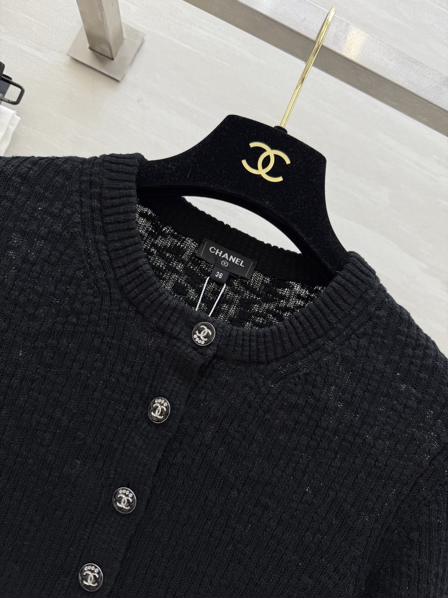 #Chane♡²⁵M Cocobeach棉纱短袖上衣 简直是时尚圈的百搭宝藏 轻薄的棉纱材质 贴肤又透气