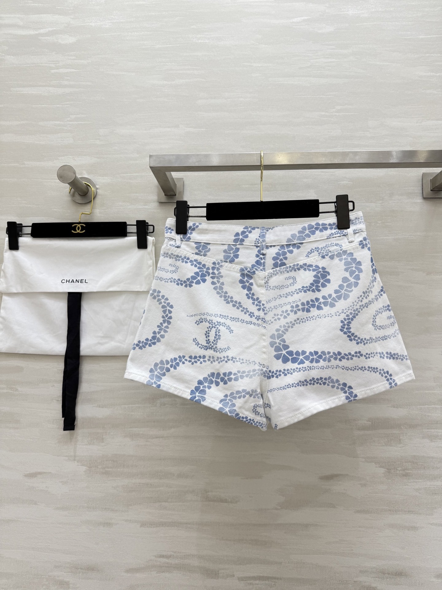 #Chane♡²⁵M沙滩系列 印花丹宁牛仔短裤 高品质定制 现货首发size:36/38/40()