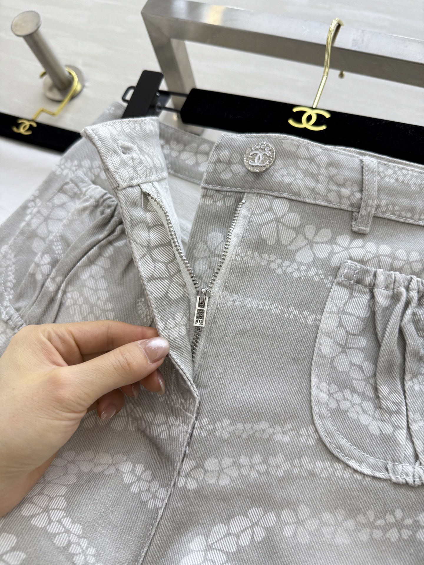 #Chane♡²⁵M沙滩系列 印花丹宁牛仔短裤 高品质定制 现货首发size:36/38/40()