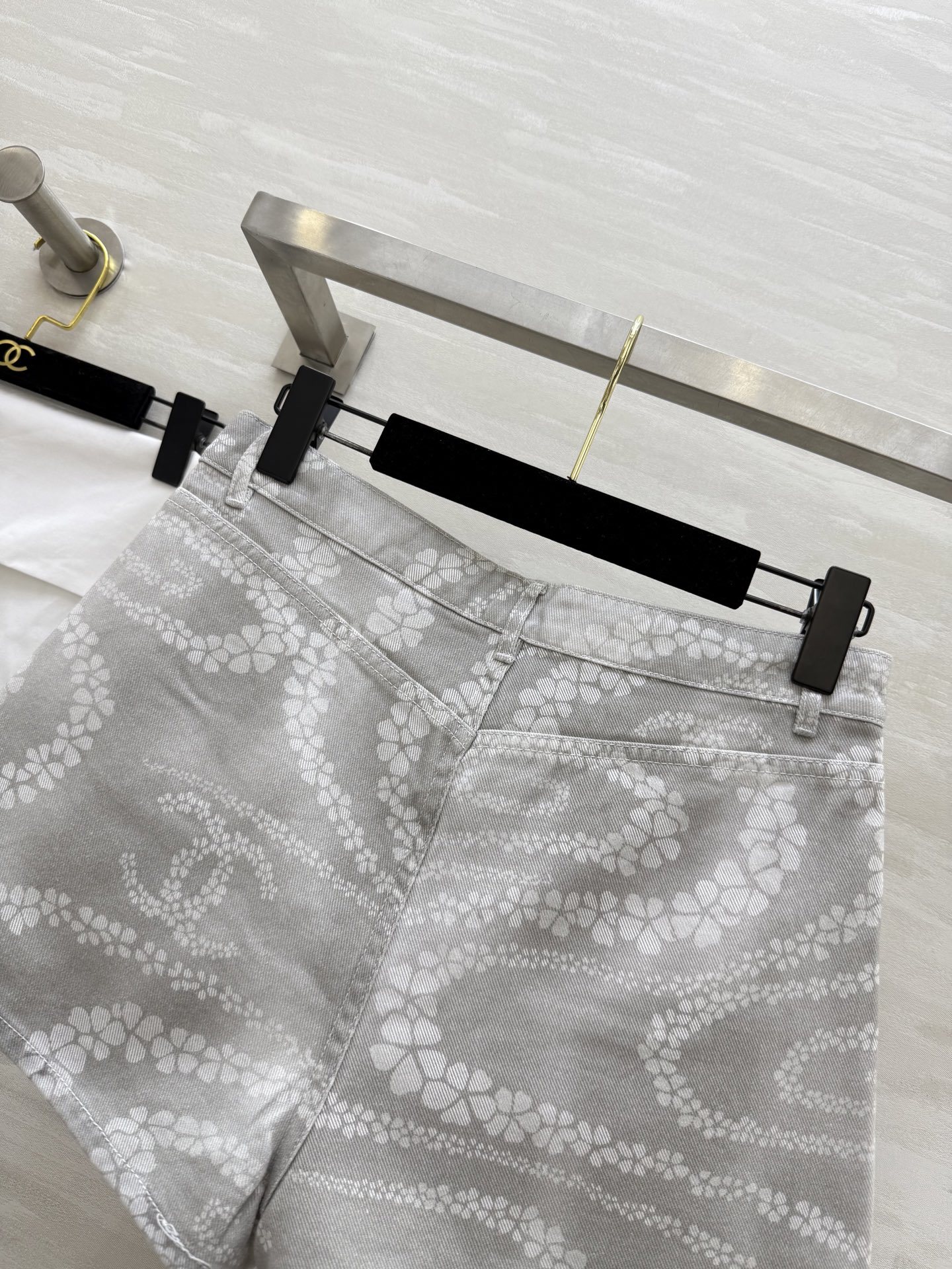 #Chane♡²⁵M沙滩系列 印花丹宁牛仔短裤 高品质定制 现货首发size:36/38/40()