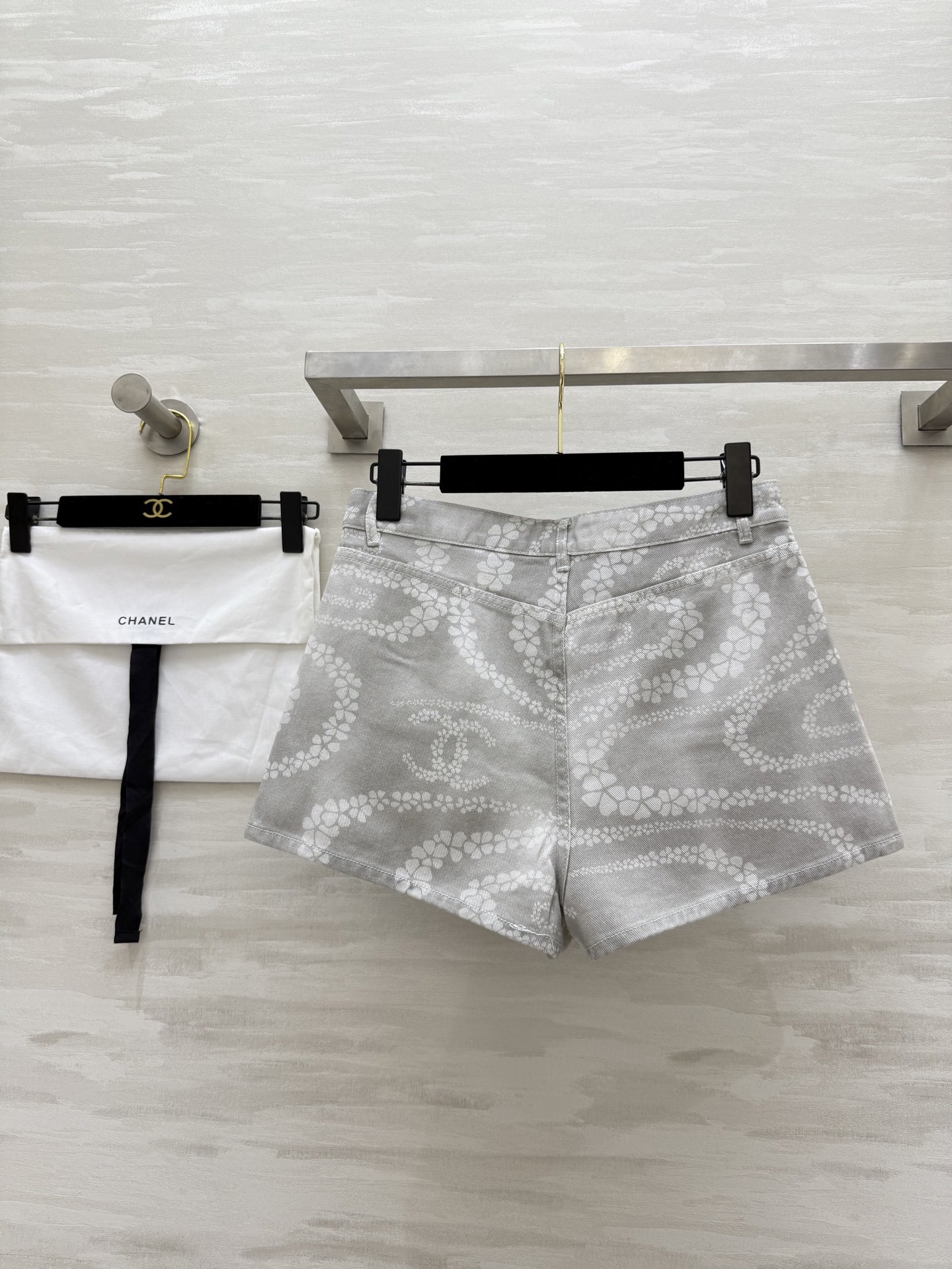 #Chane♡²⁵M沙滩系列 印花丹宁牛仔短裤 高品质定制 现货首发size:36/38/40()