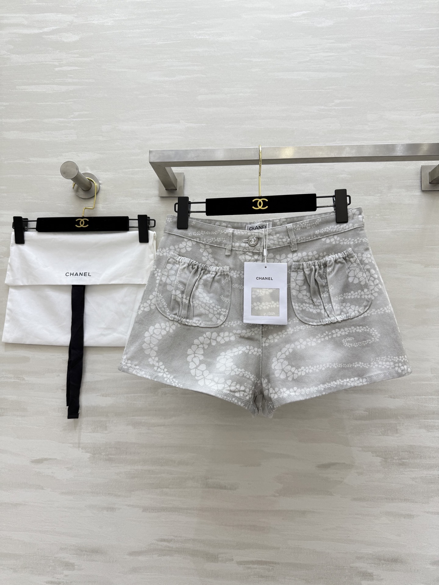 #Chane♡²⁵M沙滩系列 印花丹宁牛仔短裤 高品质定制 现货首发size：36/38/40（）