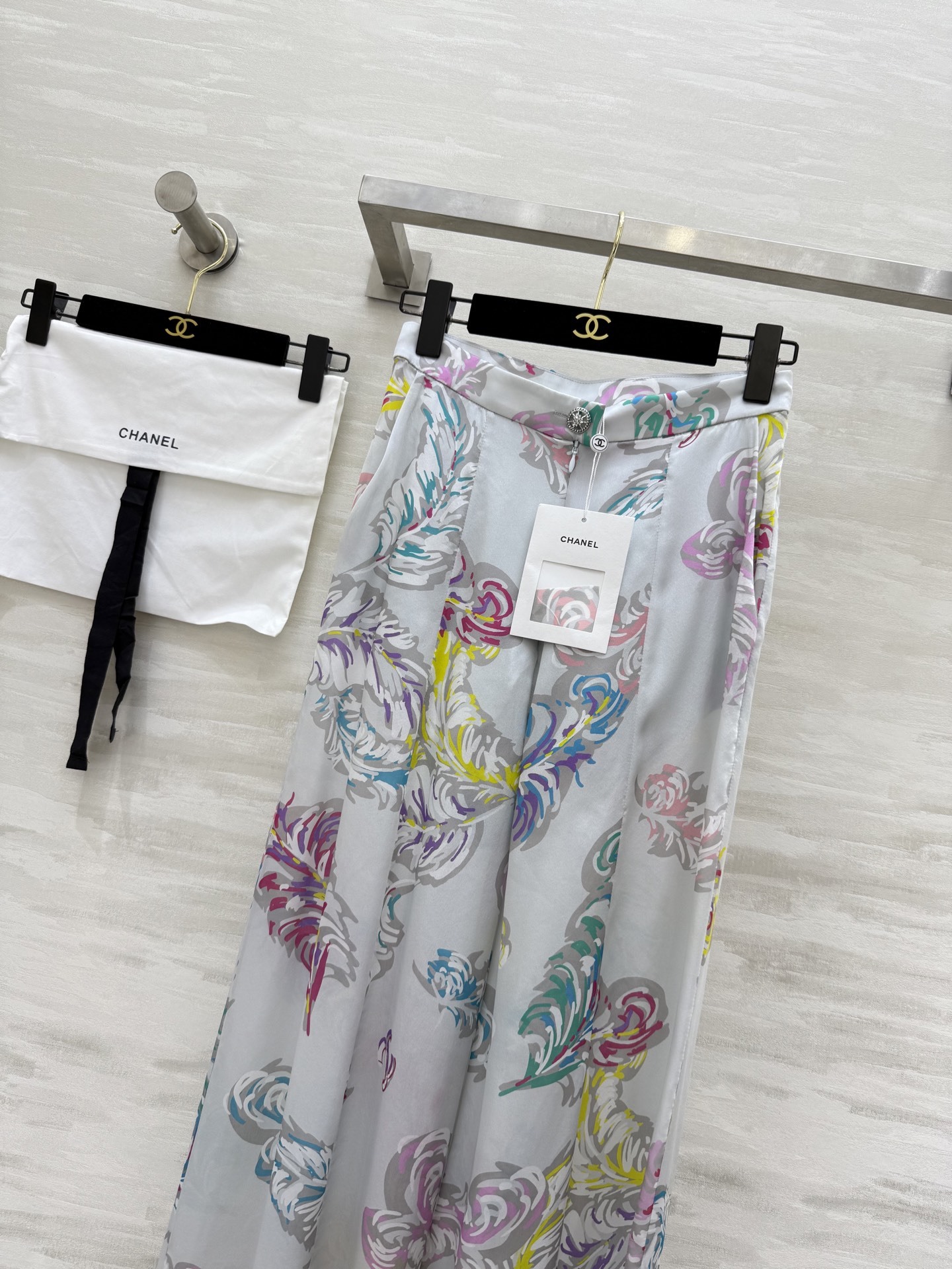 #Chane♡²⁵s印花长裤 定制面料轻盈  100%桑蚕丝  原版开发定制 高品质现货首发size:3