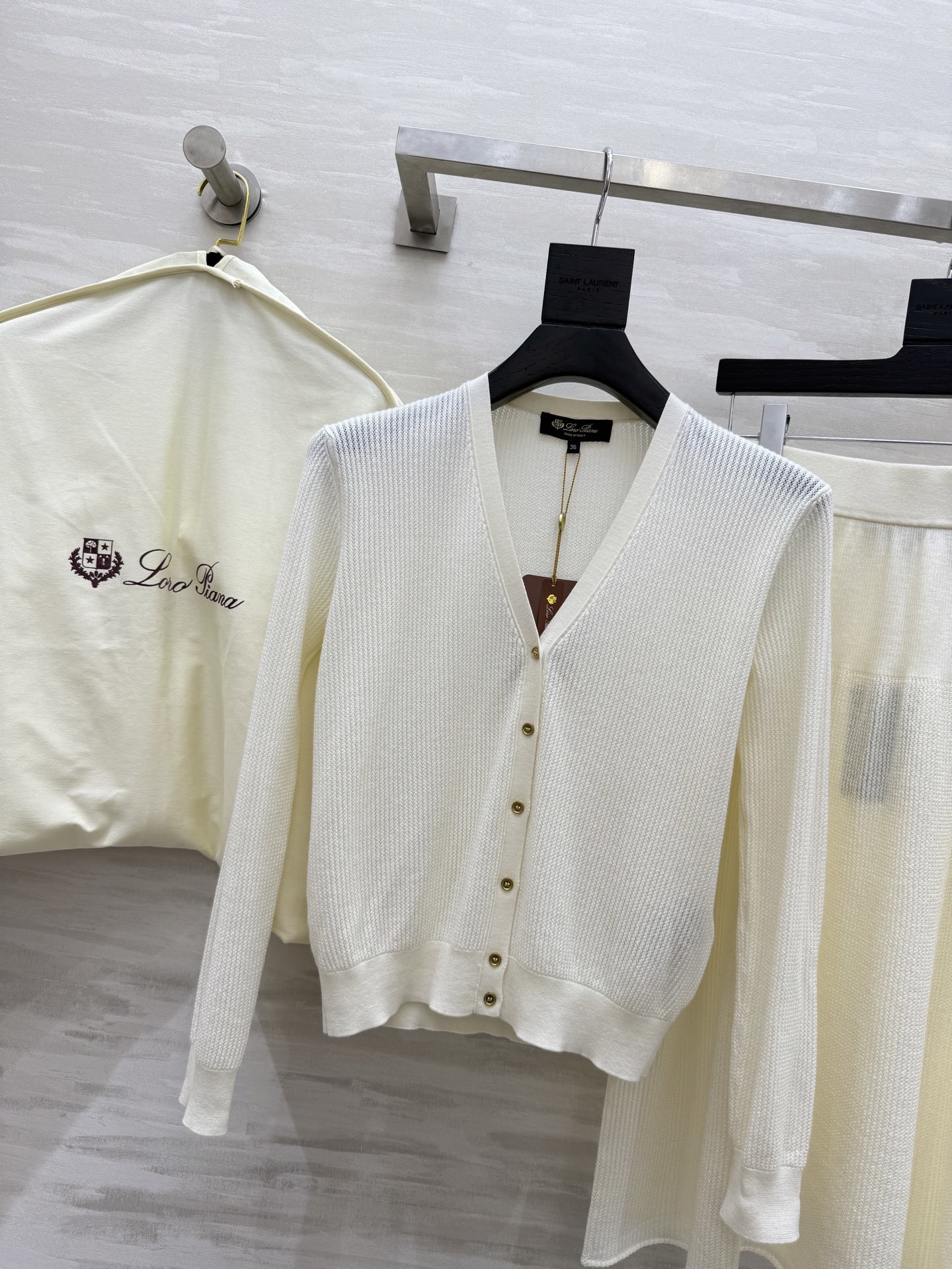 #Loro Pian♡²⁵SS Royal Lightness 纯色桑蚕丝开衫   16针德国进口机挑孔