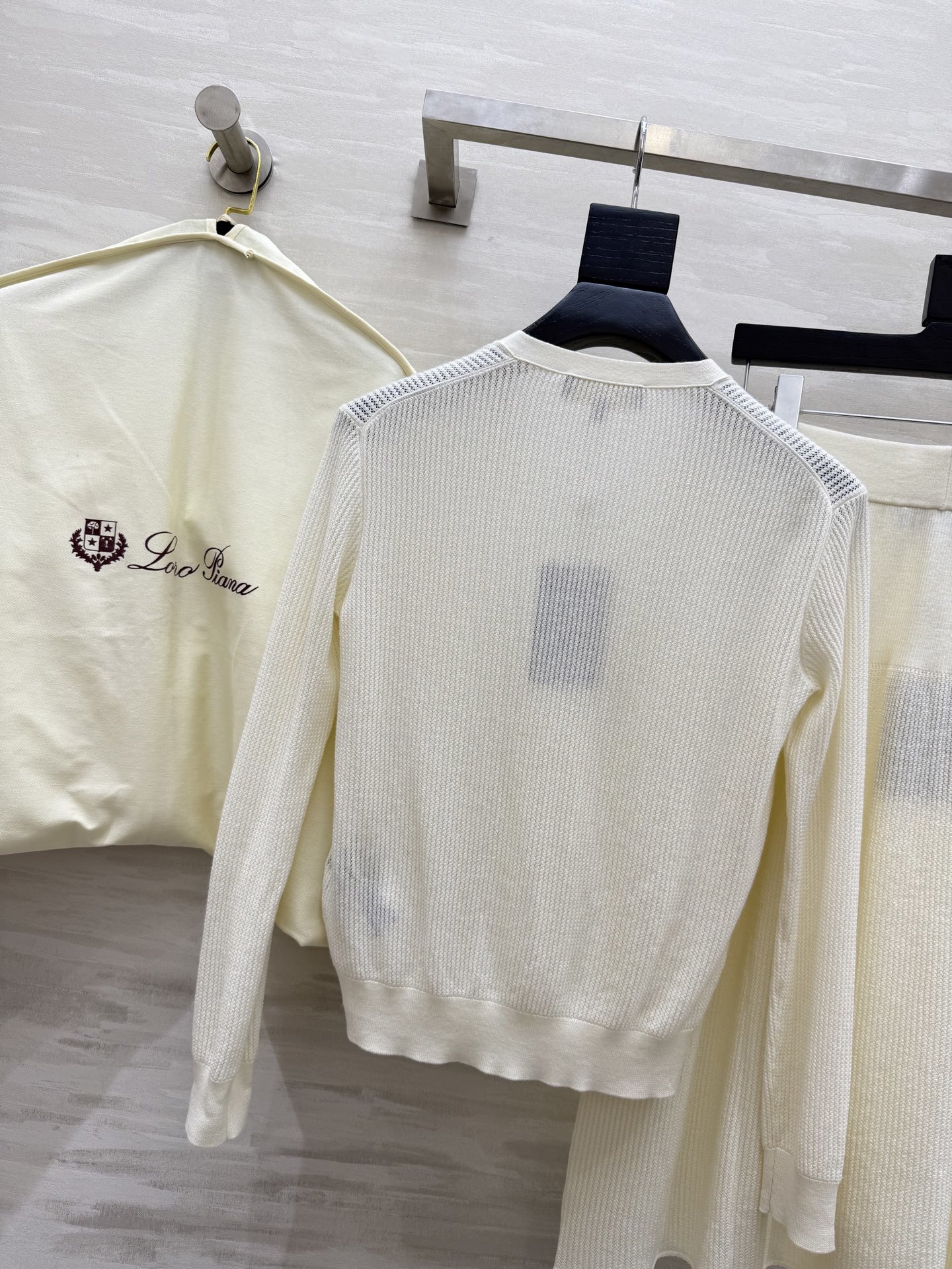 #Loro Pian♡²⁵SS Royal Lightness 纯色桑蚕丝开衫   16针德国进口机挑孔