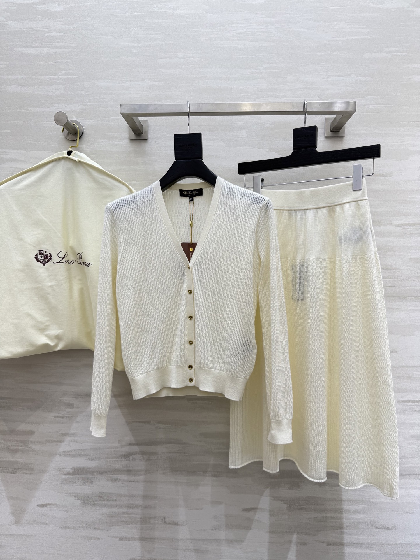 #Loro Pian♡²⁵SS Royal Lightness 纯色桑蚕丝开衫   16针德国进口机挑孔