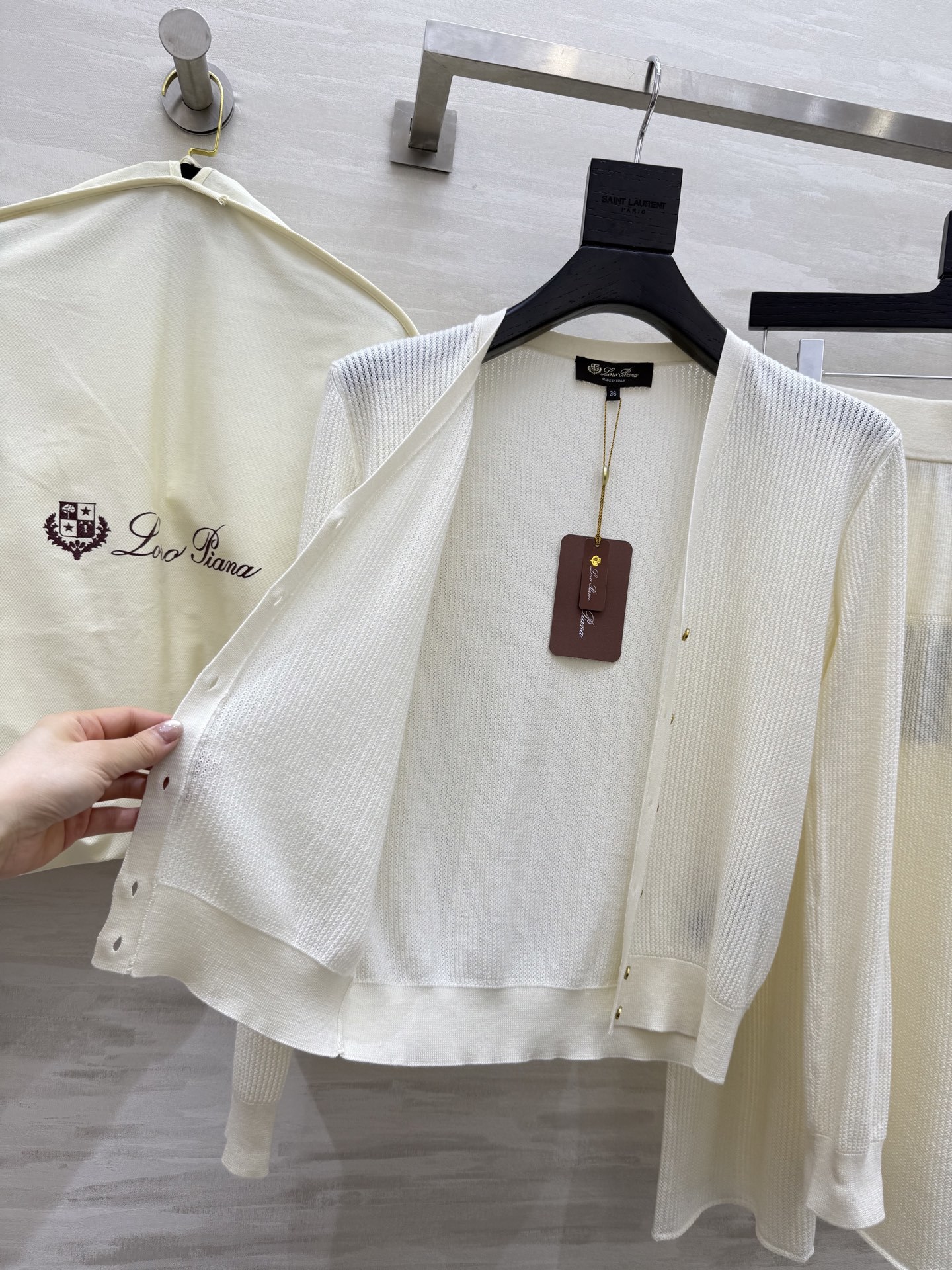 #Loro Pian♡²⁵SS Royal Lightness 纯色桑蚕丝开衫   16针德国进口机挑孔